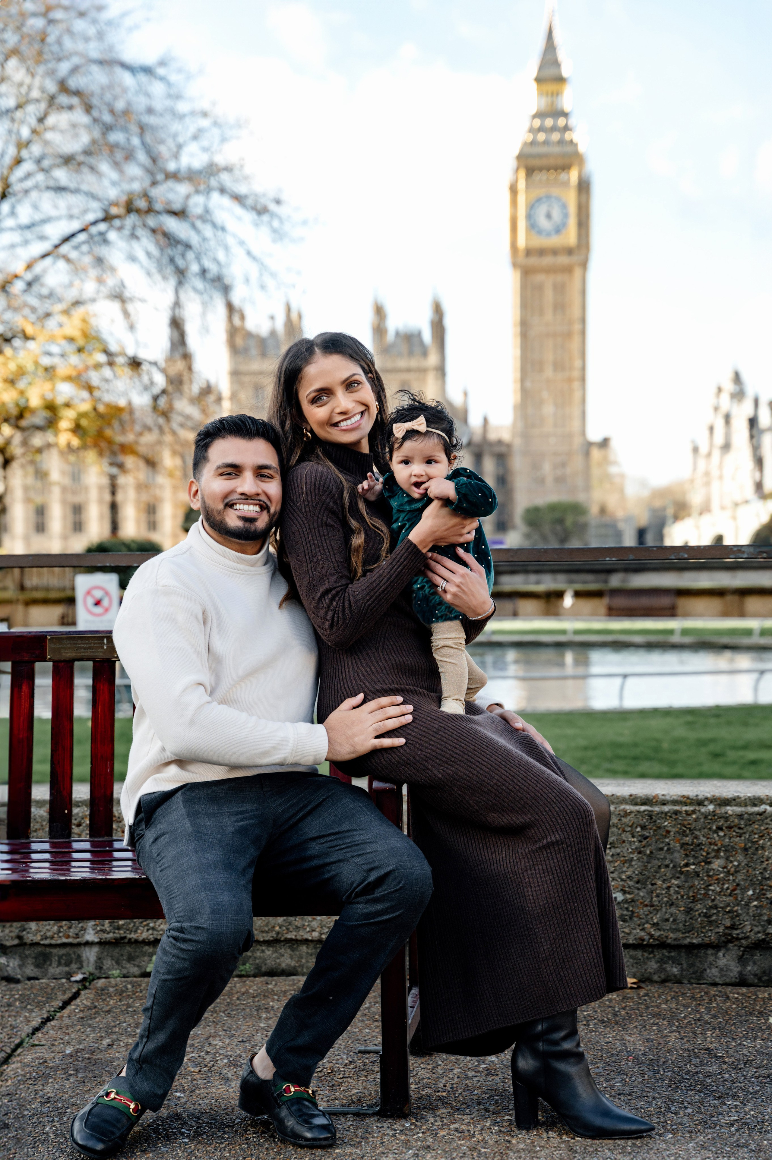 Westminster Kevin&Trisha with baby. FAMILY AND WEDDING PHOTOGRAPHER IN LONDON MARINA RIVA