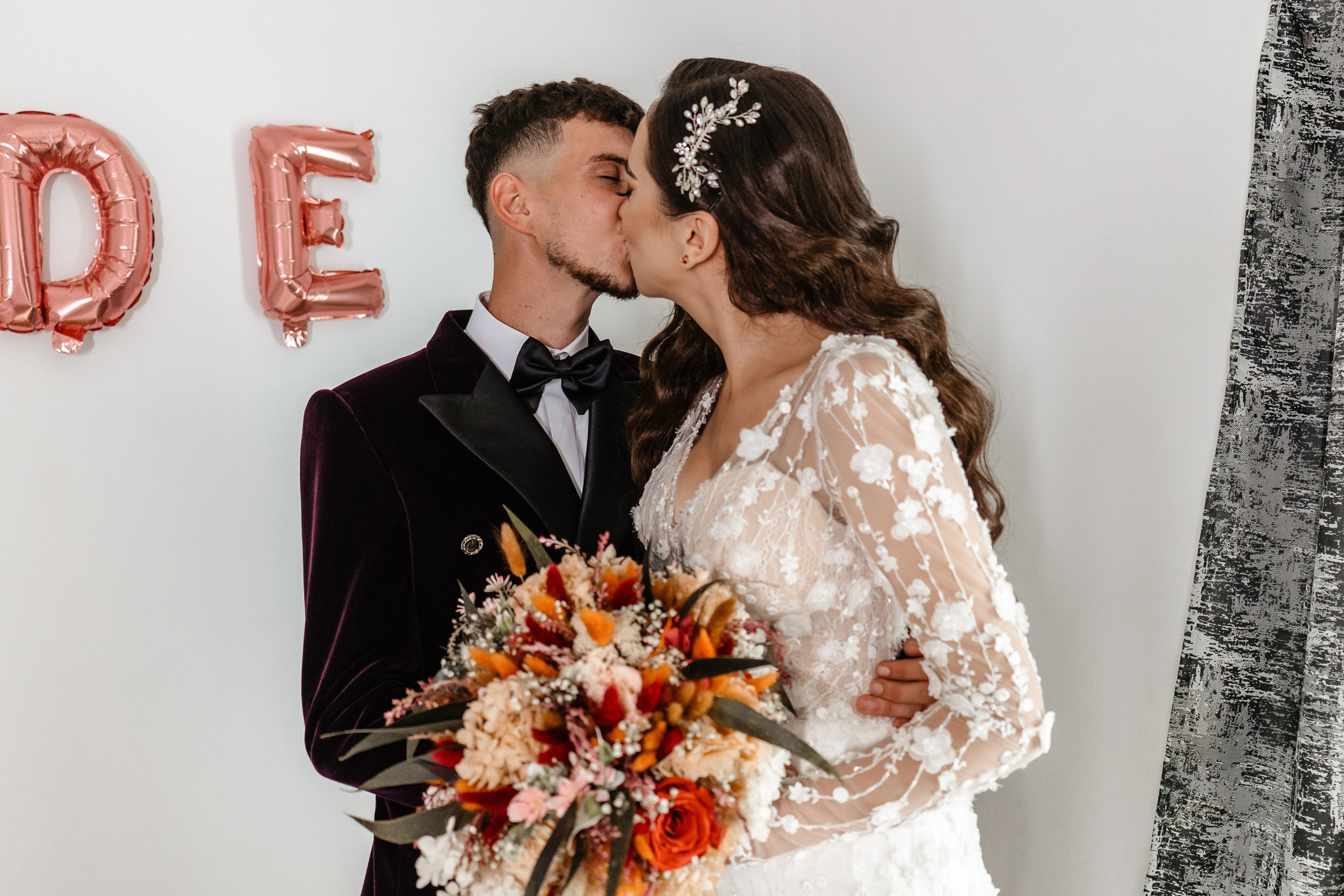 Robert si Mada. Foto-Video Nunta Iasi, Suceava, Bucuresti / Disponibilitate 2025 — 2026 — 2027