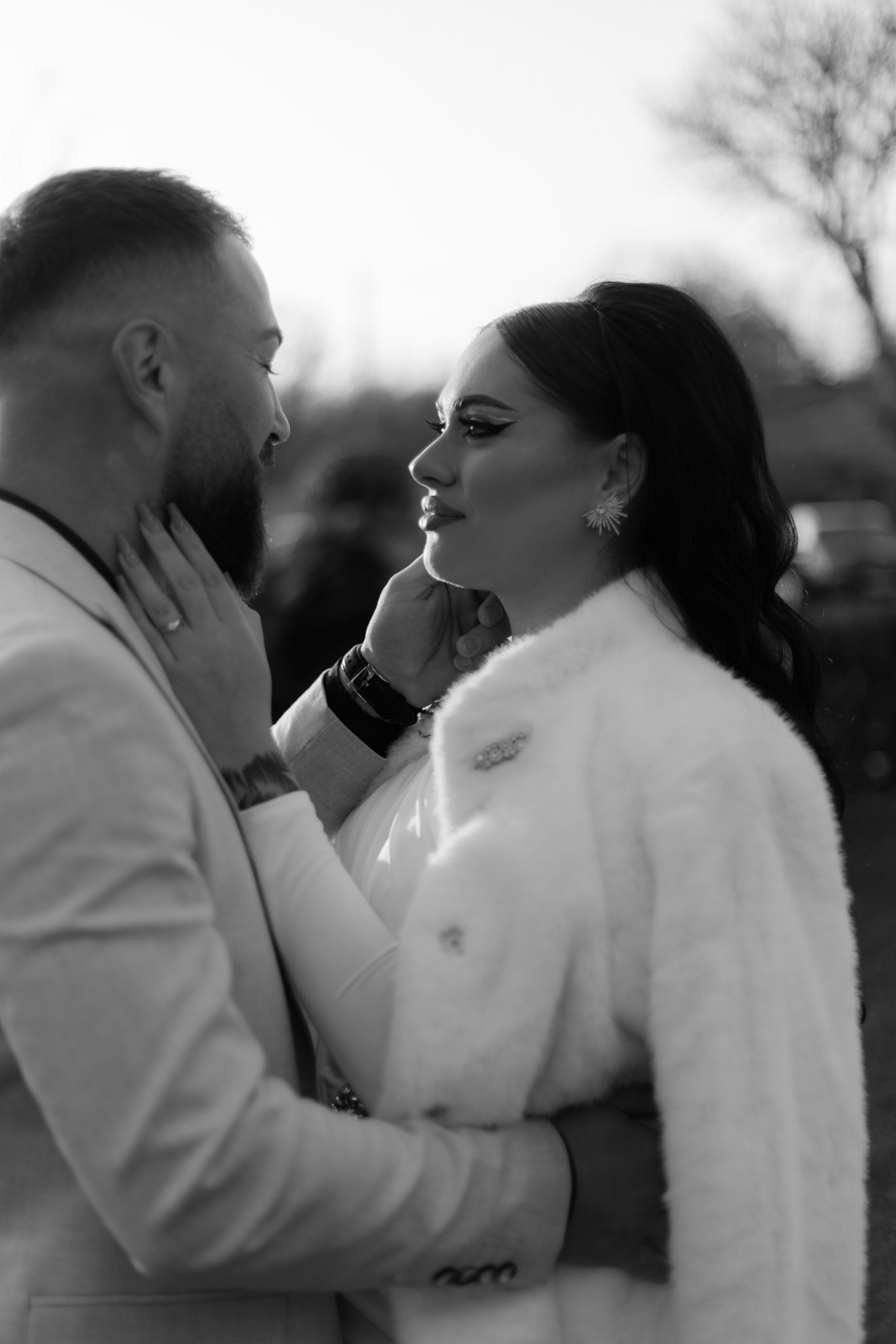 Madalina & Alin. Fotograf si videograf — evenimente si studio