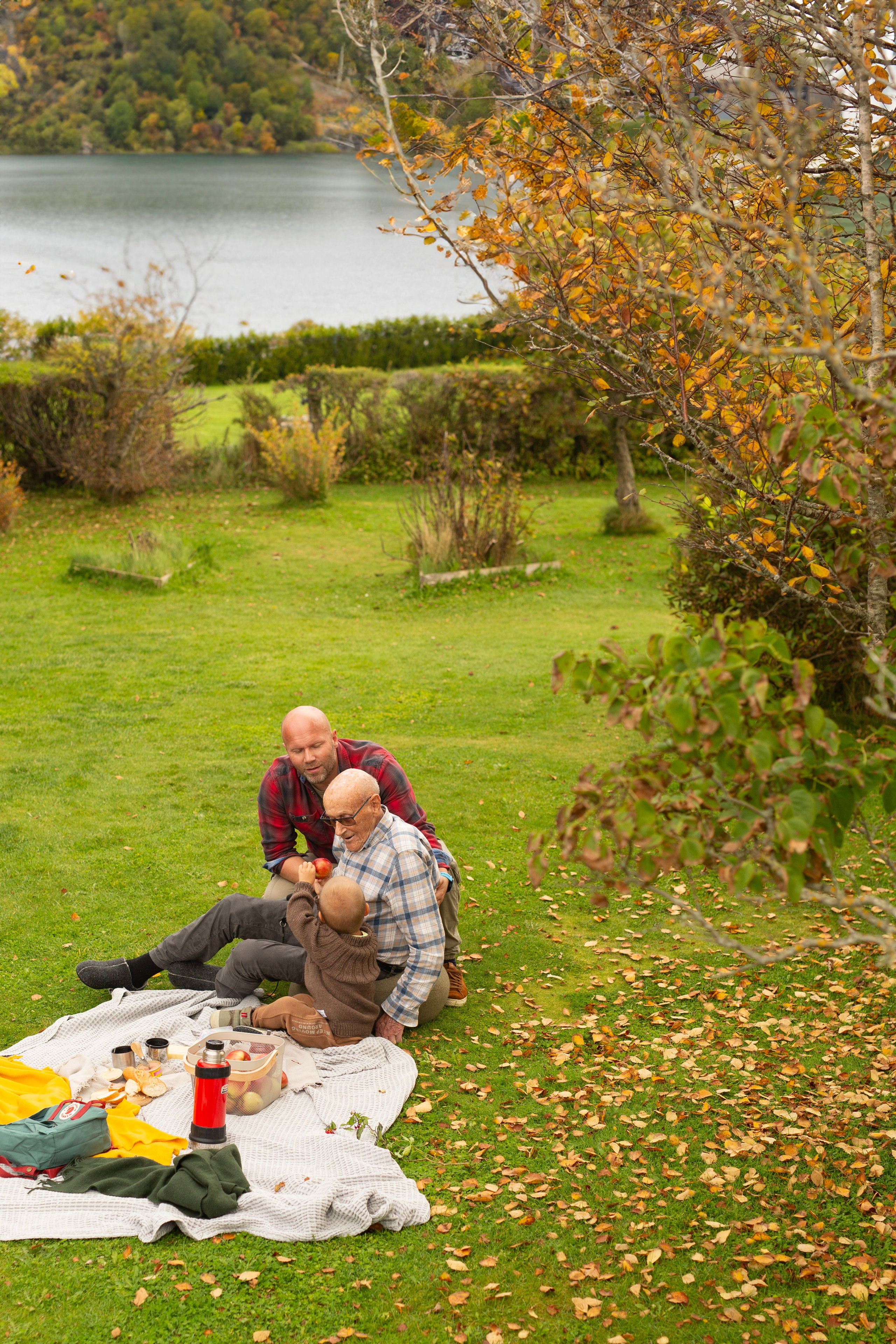 Piknick. Family and real state photographer in Haugesund Dina Vikra