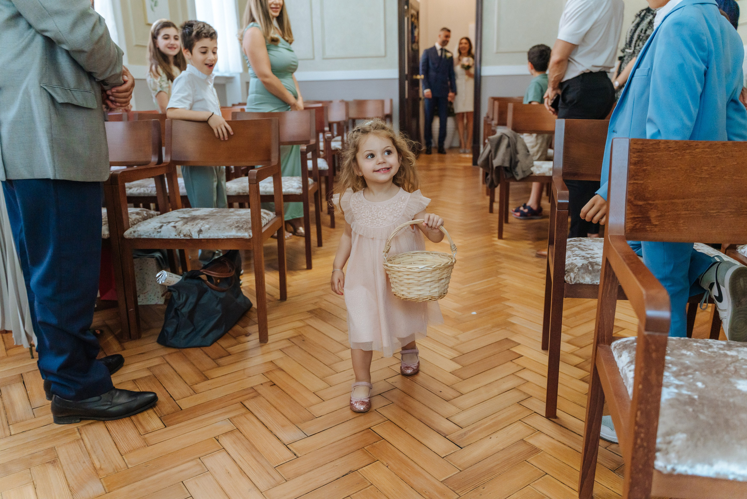 Civil ceremony at Chelsea Old Town Hall,  Wedding in Chelsea, Wedding in London,  wedding photographer in Chelsea, wedding photographer in London