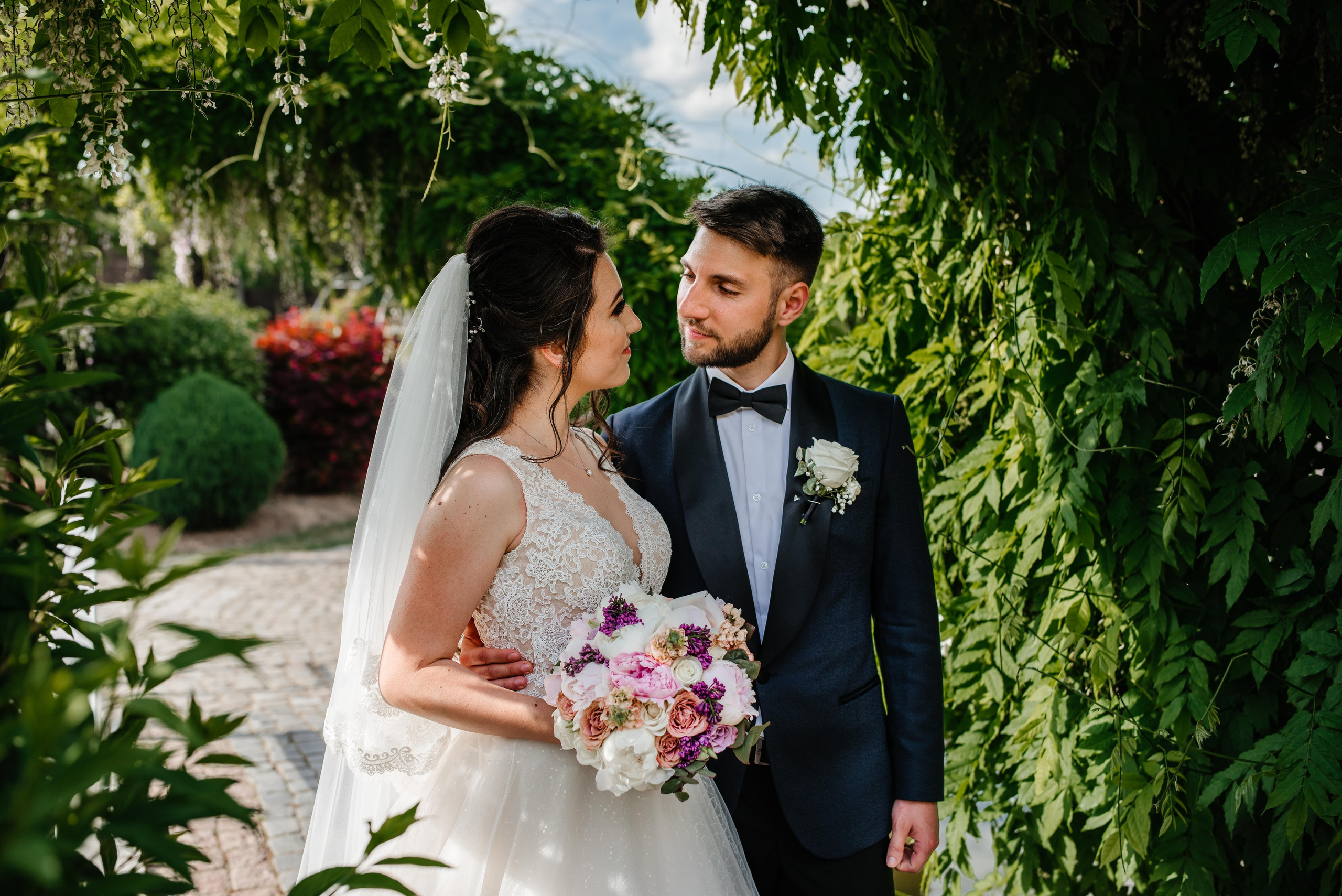 Radu Rahovan Fotograf de nuntǎ Cluj - Alba - Bistrița - Maramureș - Satu Mare - Sǎlaj - Târgu Mureș