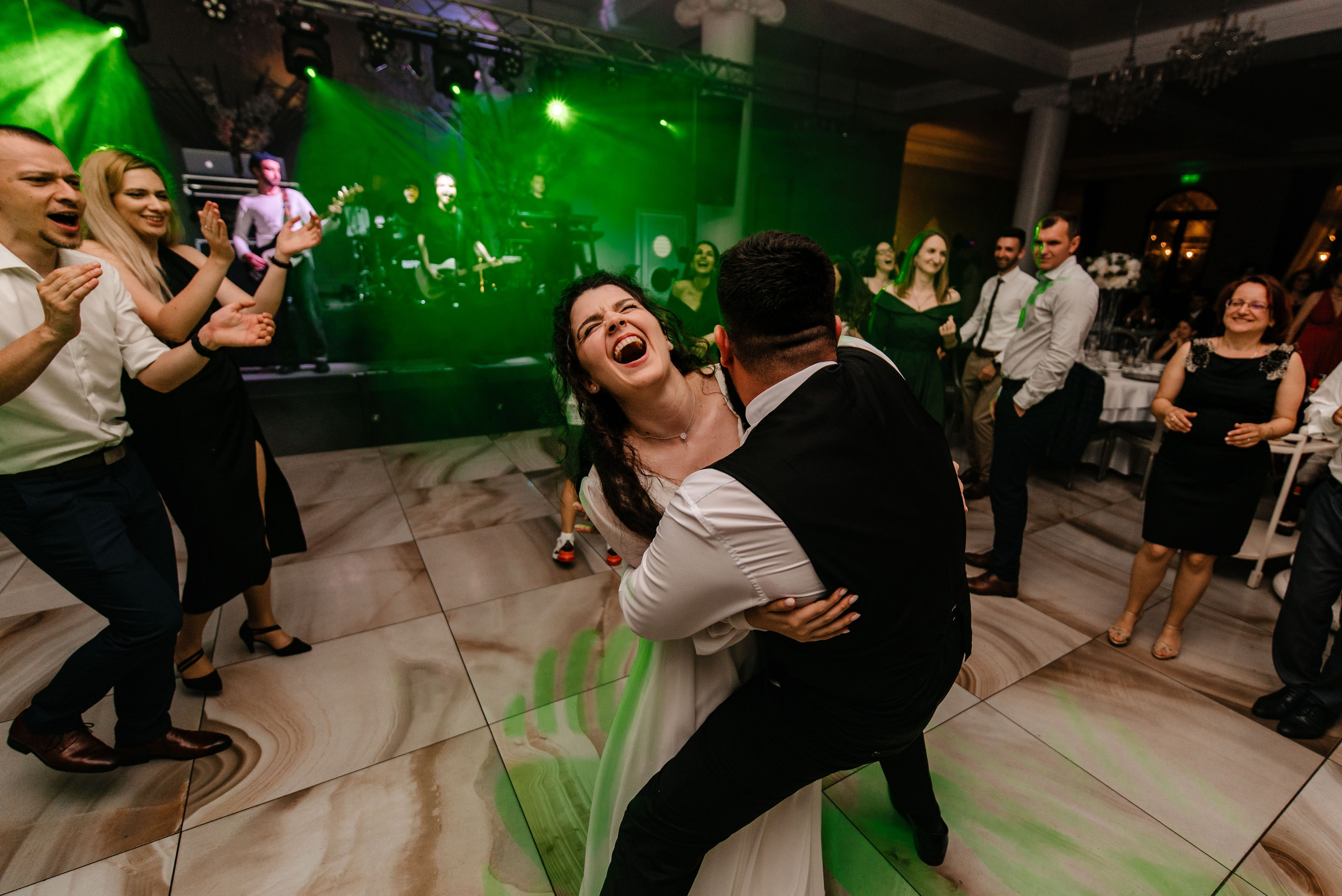 Radu Rahovan Fotograf de nuntǎ Cluj - Zalau - Alba - Târgu Mureș - Bistrița