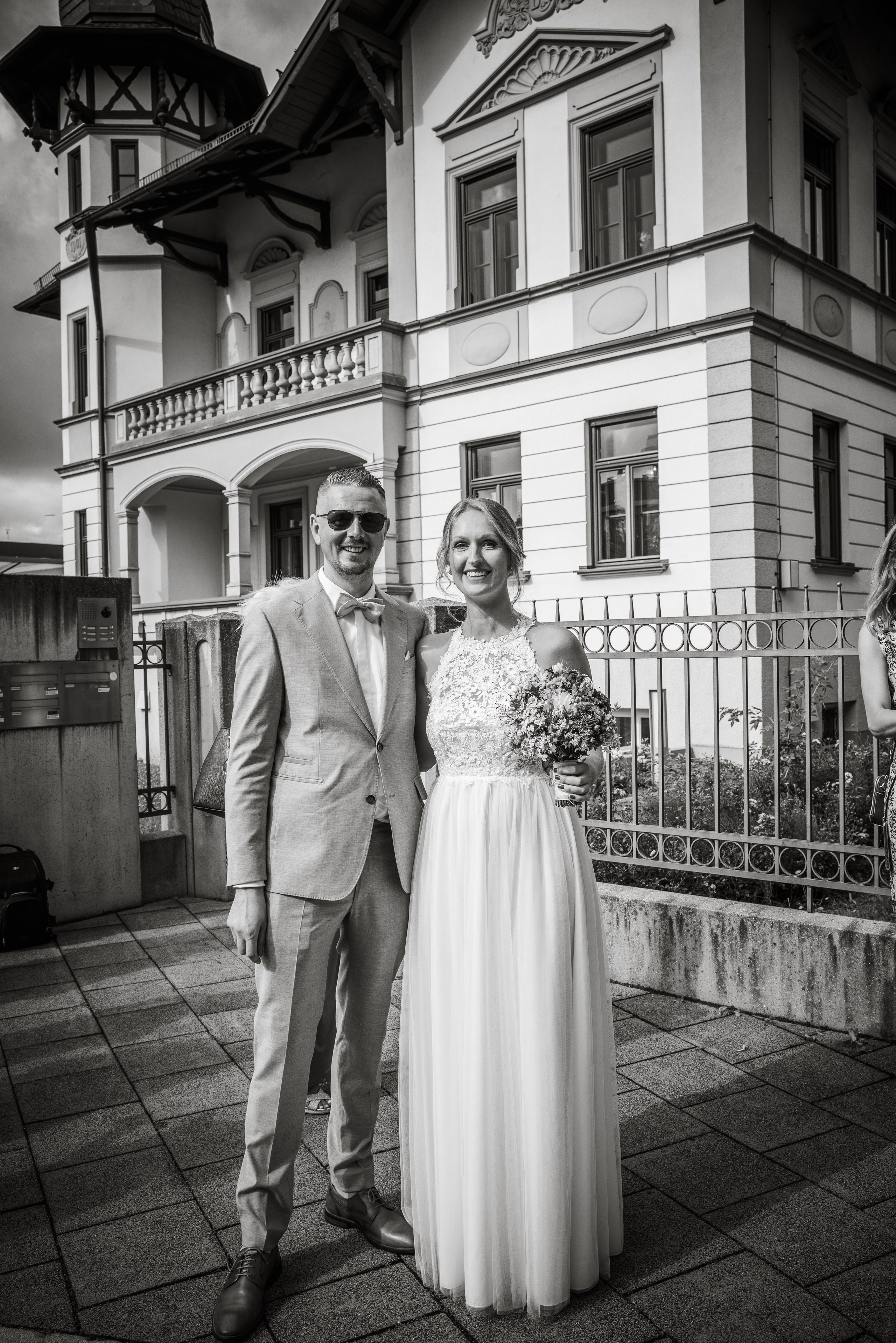 Sandra und Kevin: Standesamt Unterföring und Friedensengel. Hochzeitsfotograf München Taufe Familienfotograf Tanja Mauke