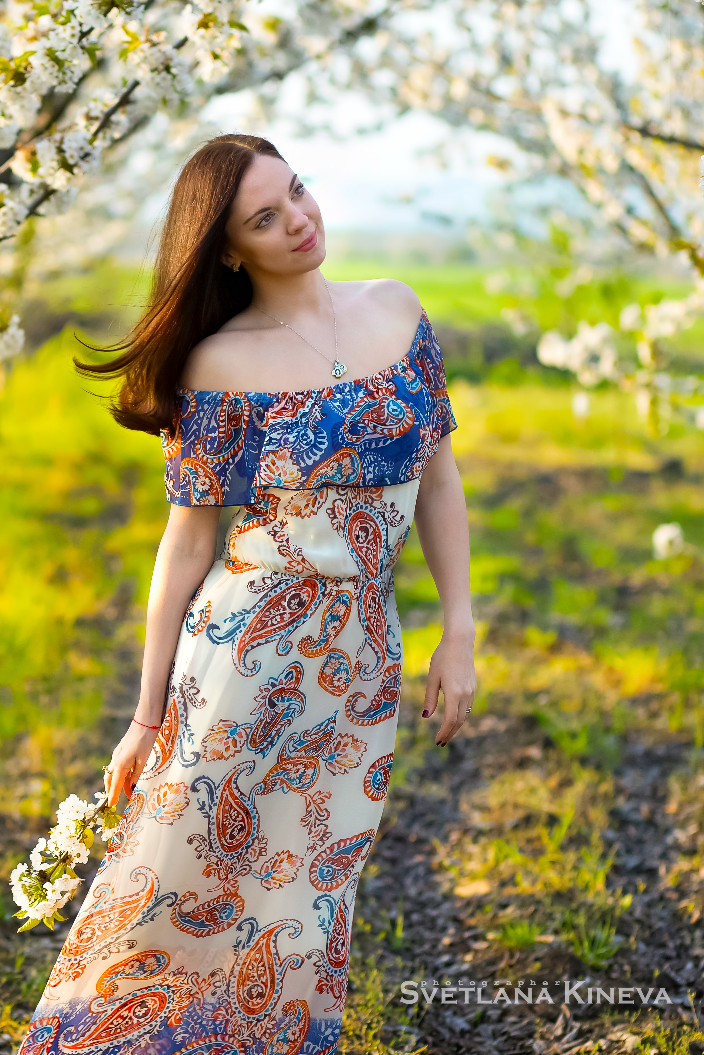 Уникални портрети от гланцево списание. Фотограф Бургас. Фотосесии в студио и на открито, портрети, заснемане