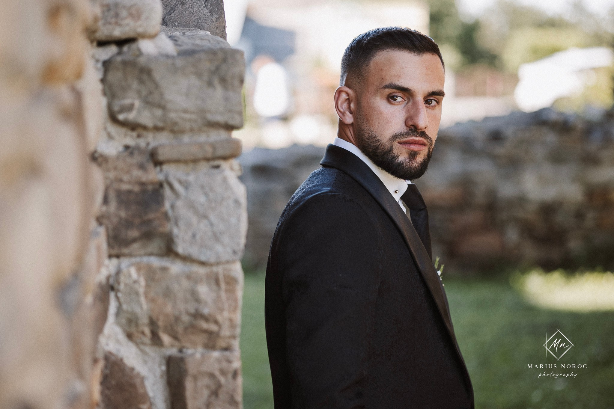 Georgiana & Samuel | Ruinele Catedralei Catolice din Baia