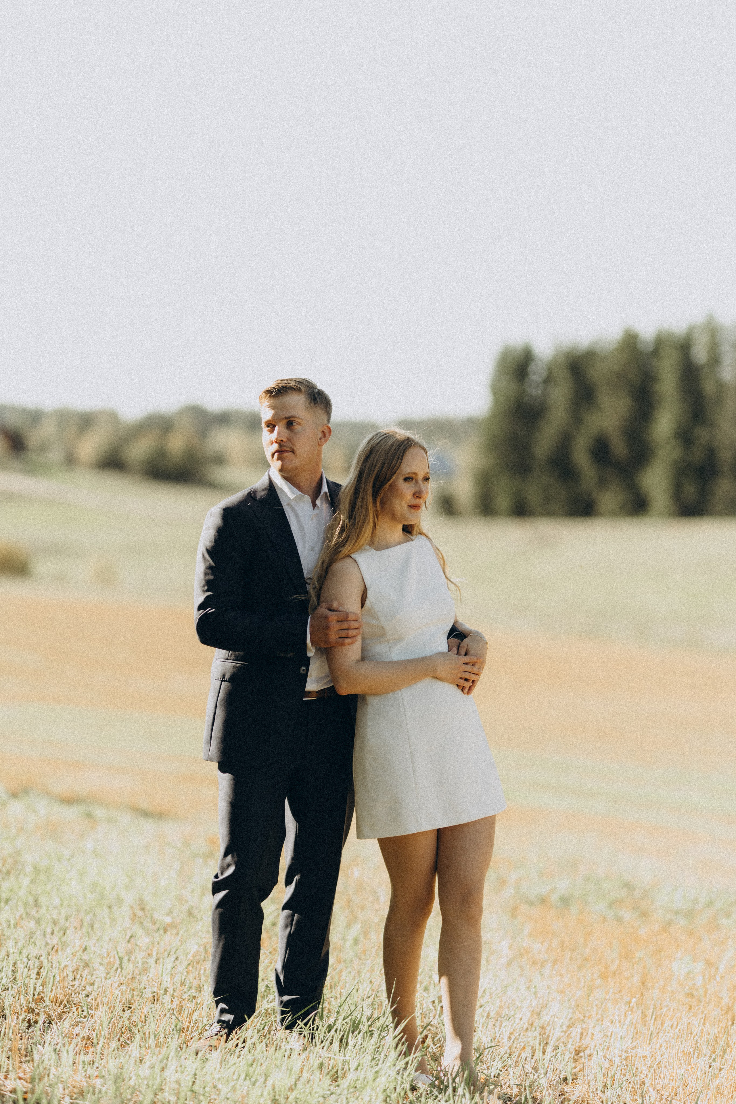 Wedding photo session in Pornainen. Wedding and portrait photographer in Helsinki Vickan O