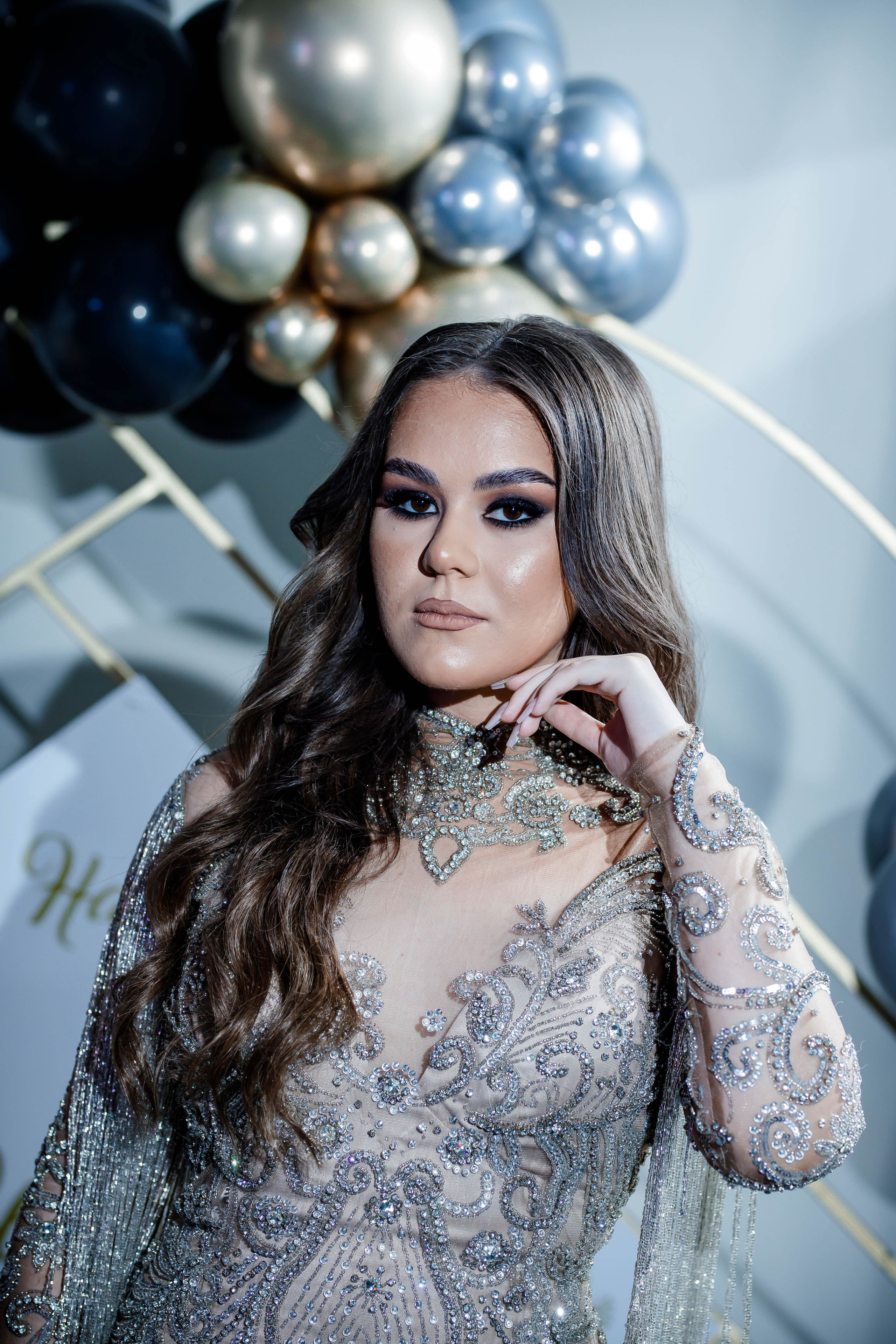 Majorate. Dream Studio Galați – ședințe foto profesionale pentru familie, portrete și evenimente