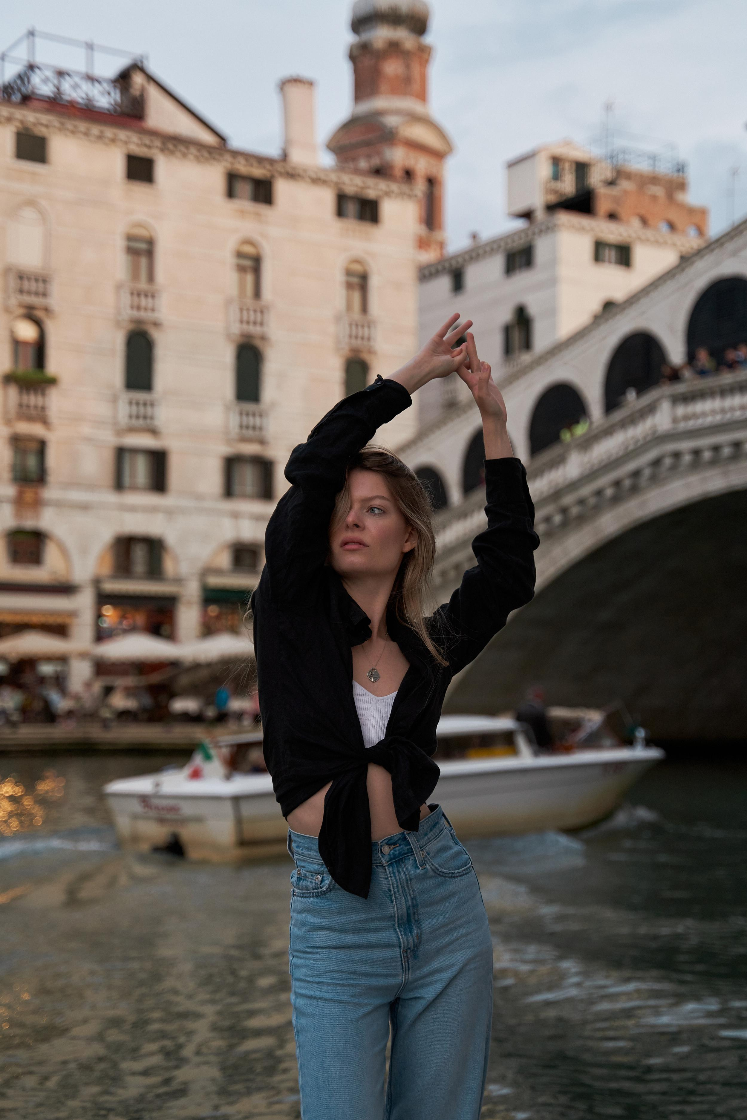 Tiana Mubo | Photographer & Creative Director | Berlin