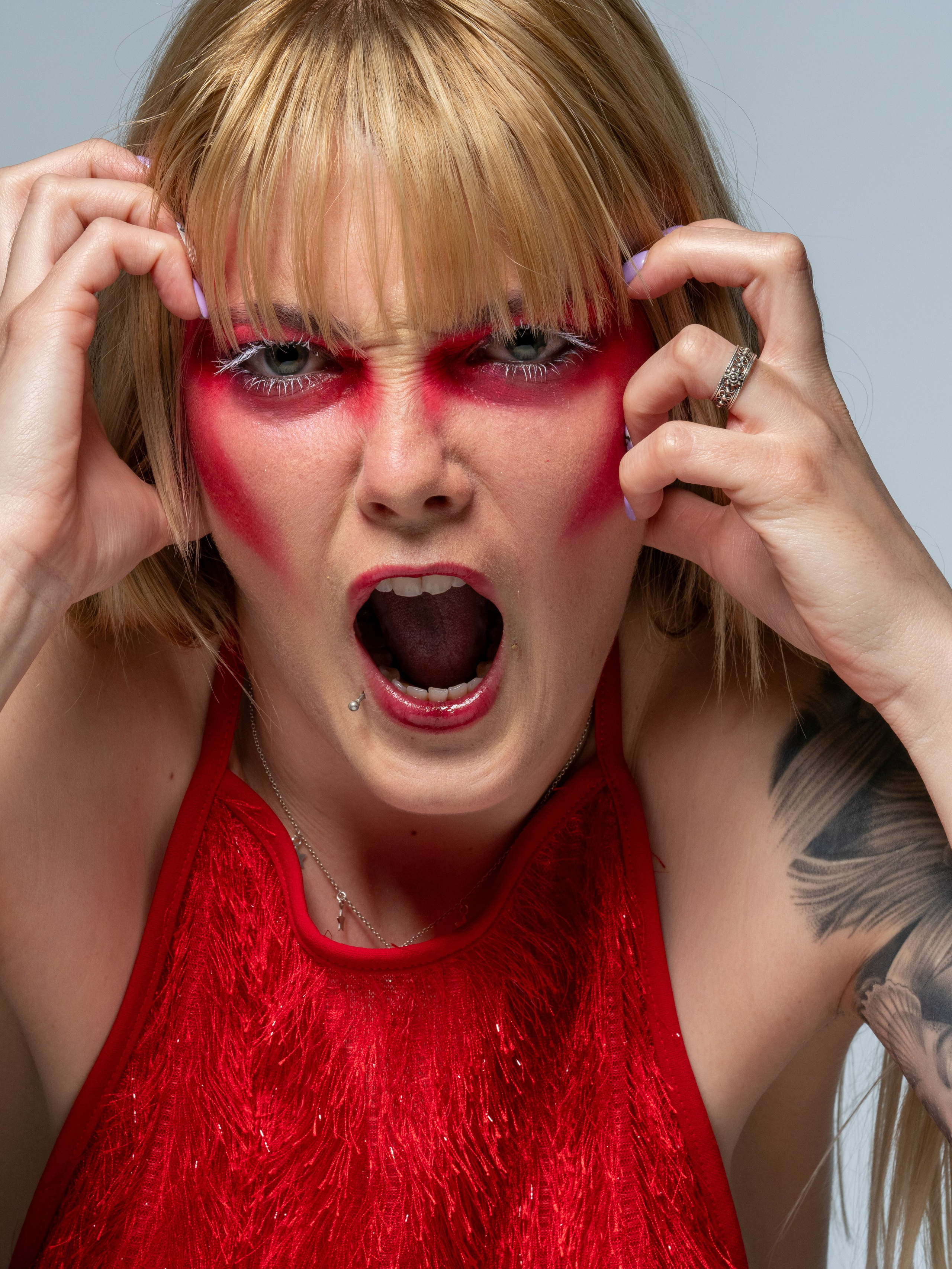 Fotógrafa de Periodismo y Documentación, Teatro, Cine, Shooting para Modelos, Bodas, Bautizos, Comuniones, Familia y Eventos