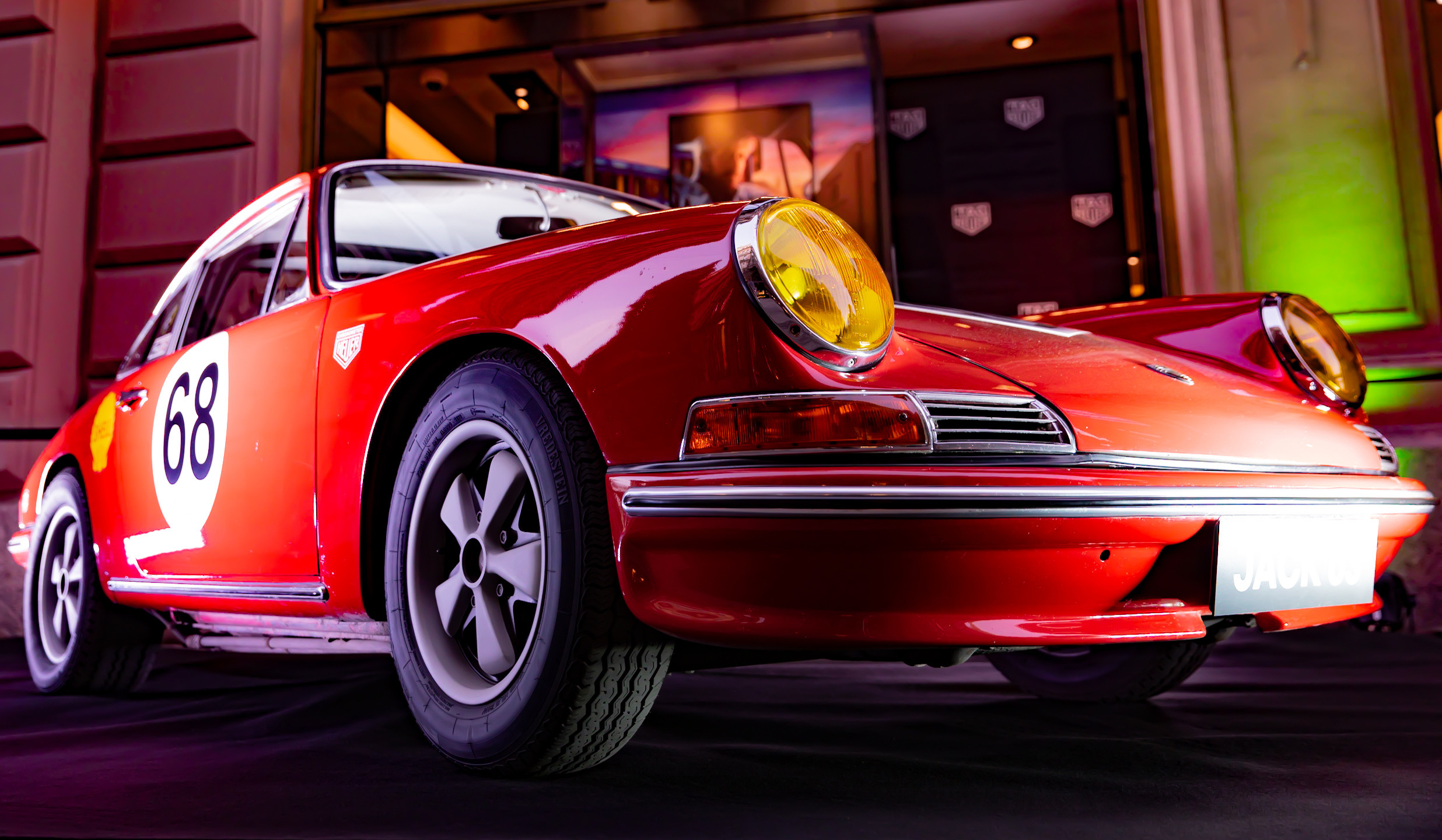 Motors. Valokuvaaja Neoshi Production Yana Shishkovskaya Helsinki