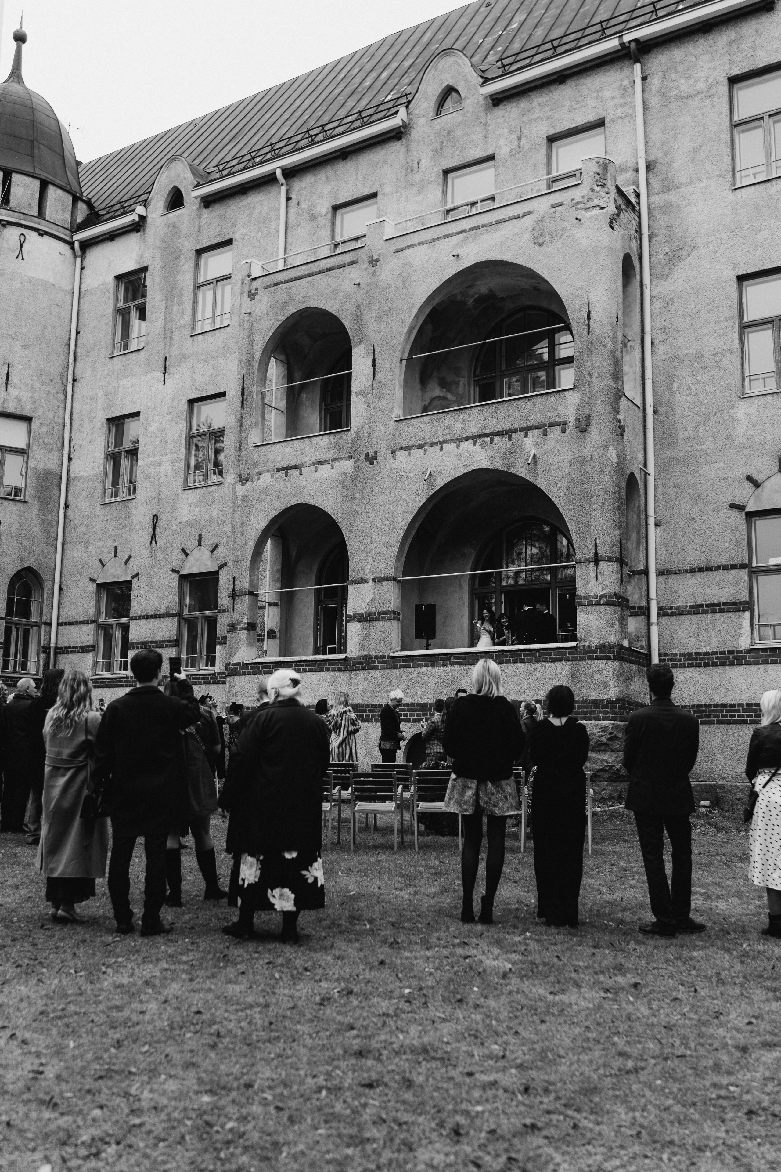 Venla & Kerr. Wedding and portrait photographer in Helsinki Vickan O