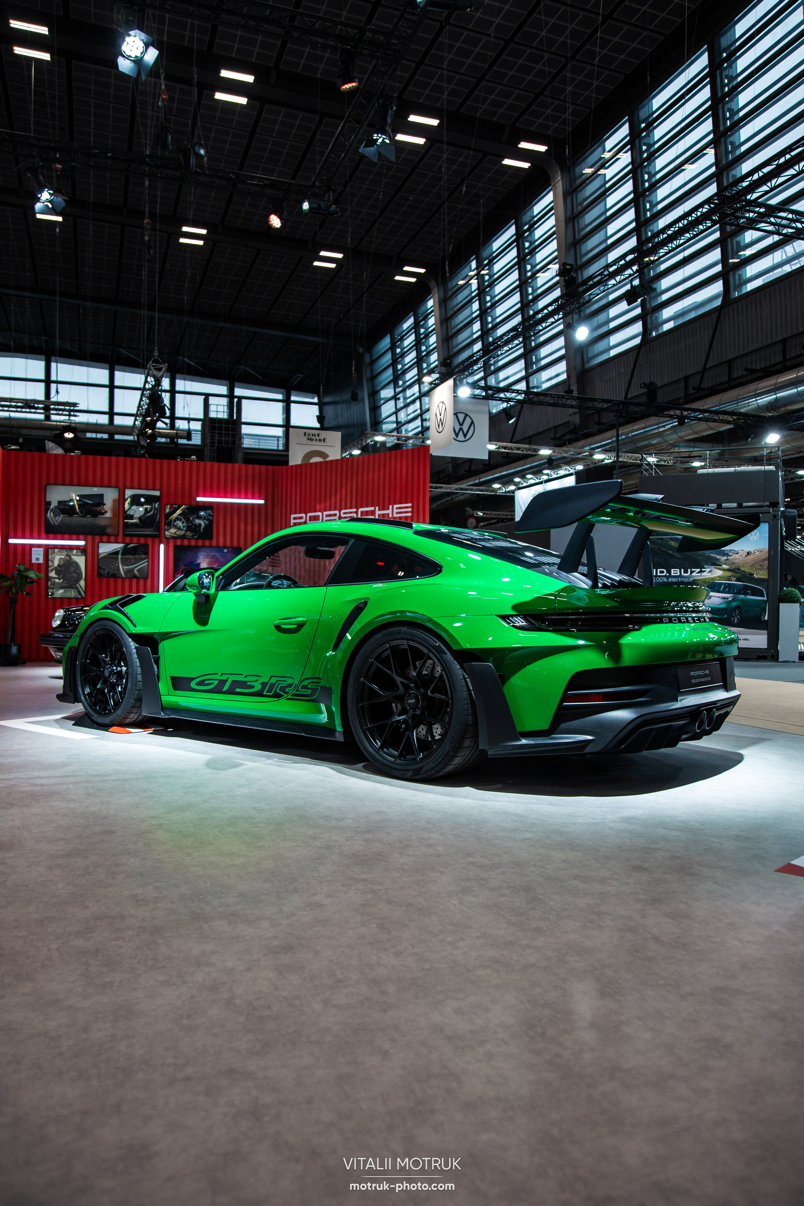 Retromobile 2023. Photographer in Paris — Vitalii Motruk