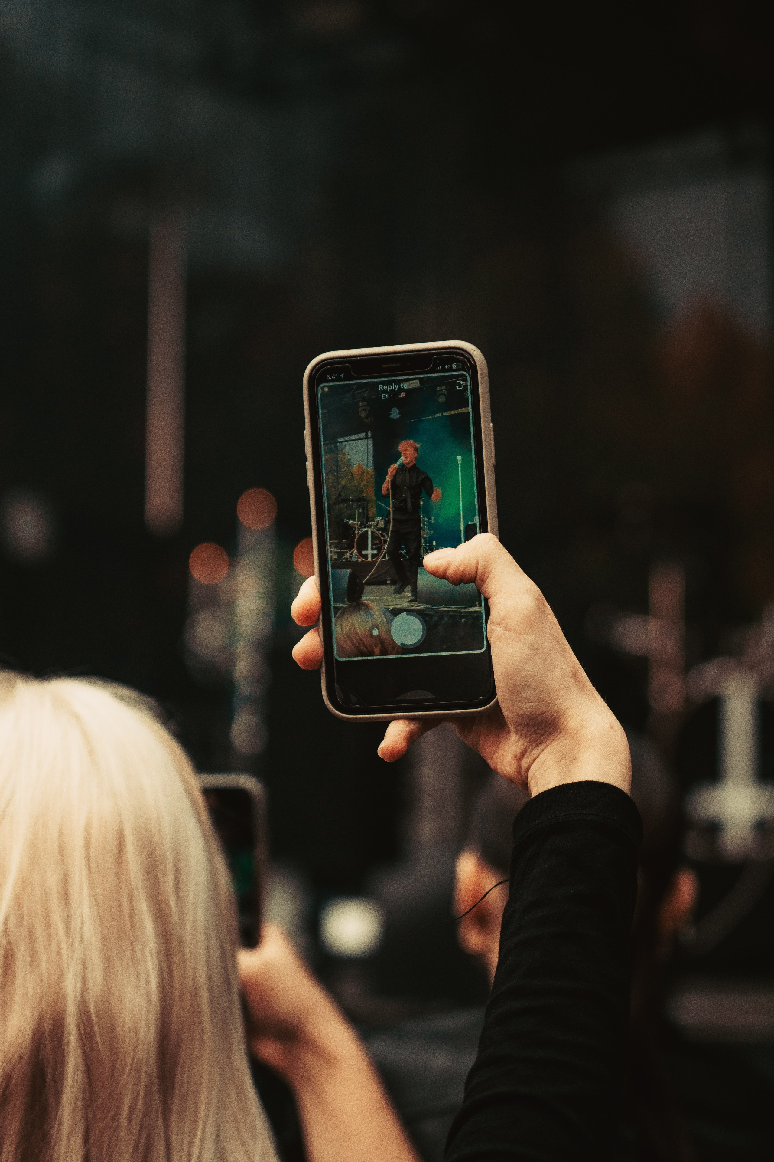 Festarit. VEKE MEDIA