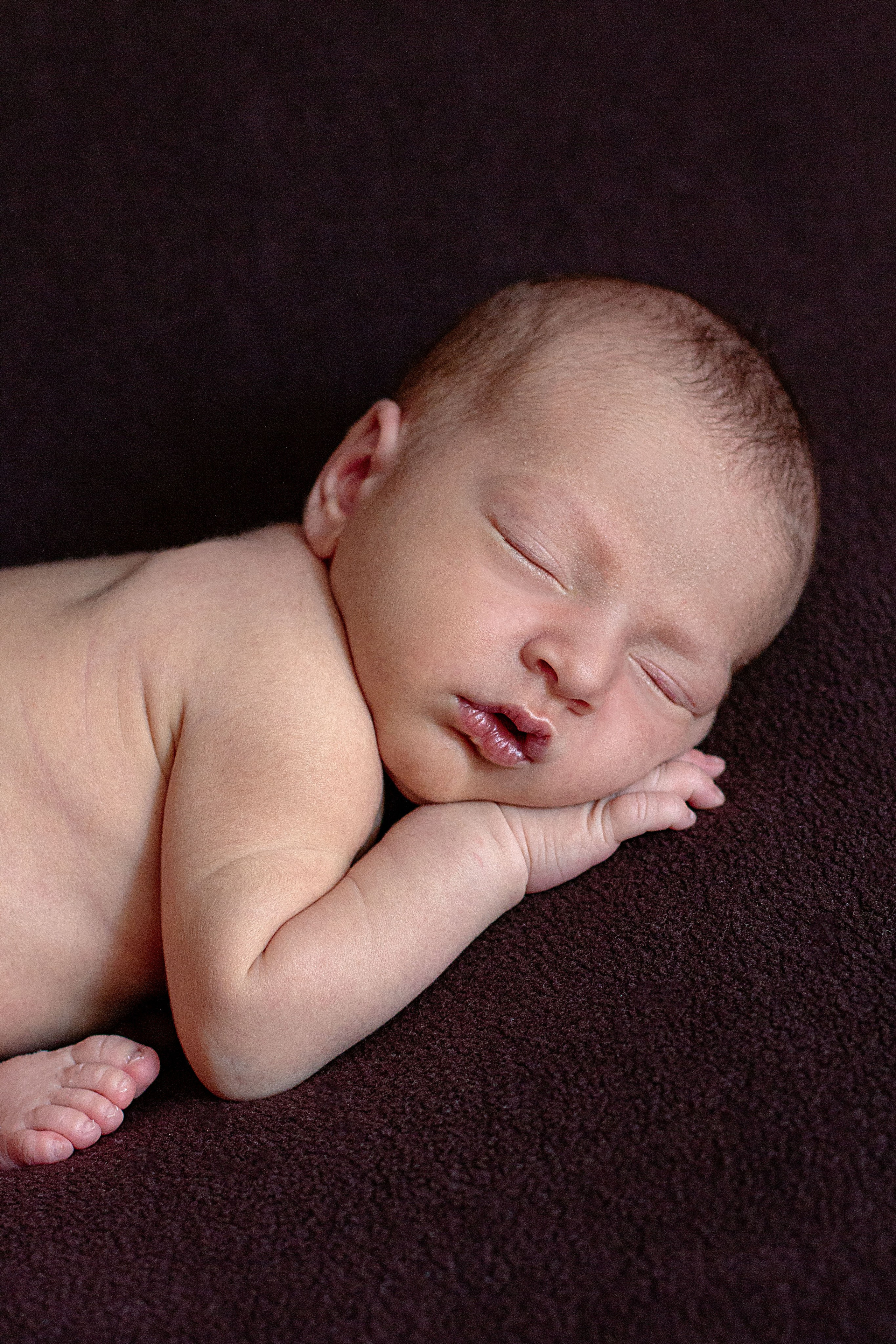 Newborn классическая. Детский и семейный фотограф в г. Бельцы