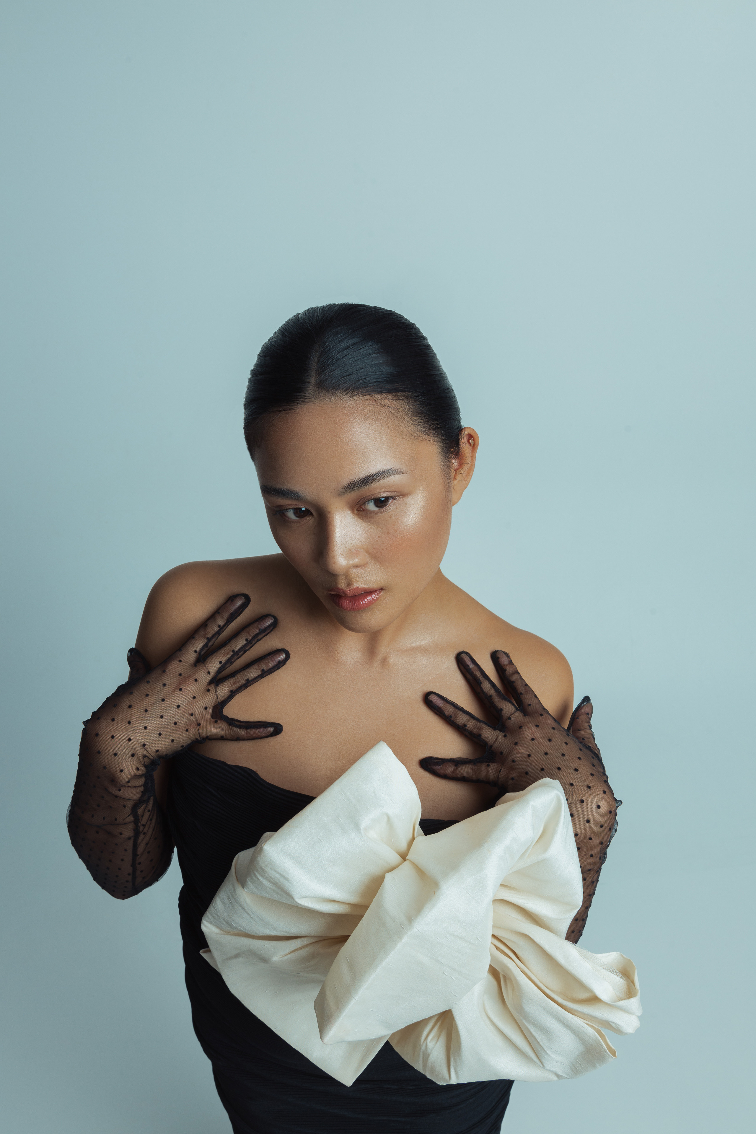 TSUTSUMI. Nelly Oz Photography