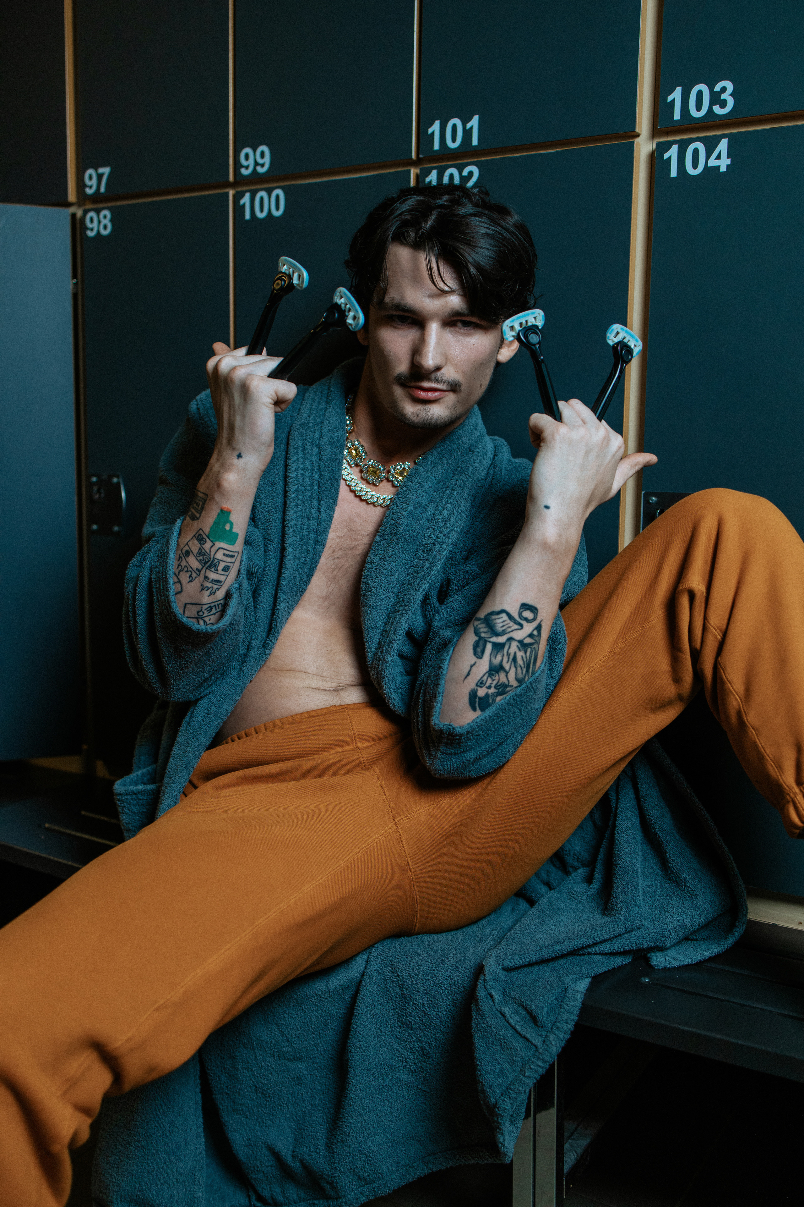 RA-ZR. Nelly Oz Photography