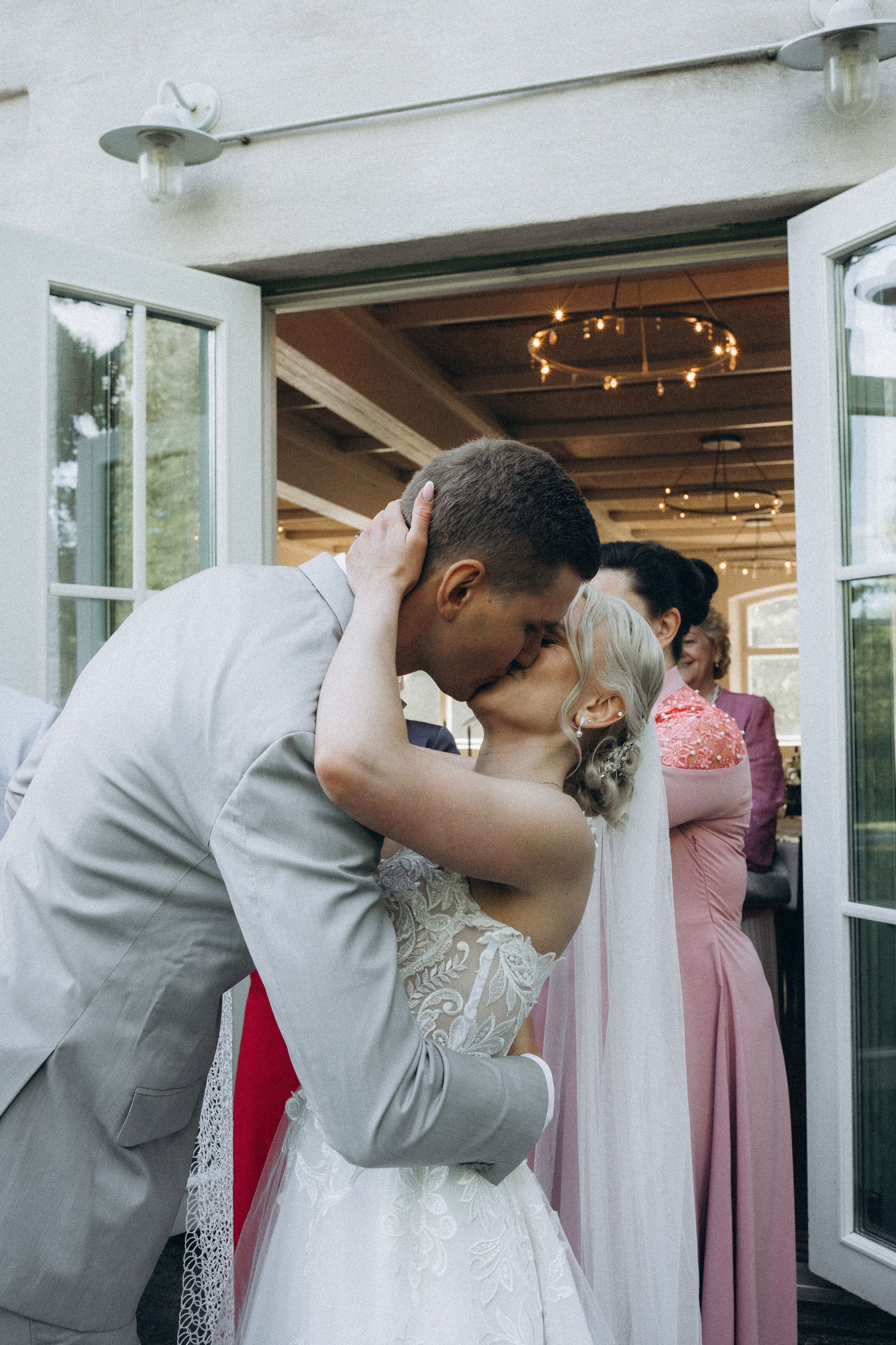 Wedding. Wedding and portrait photographer in Helsinki Vickan O