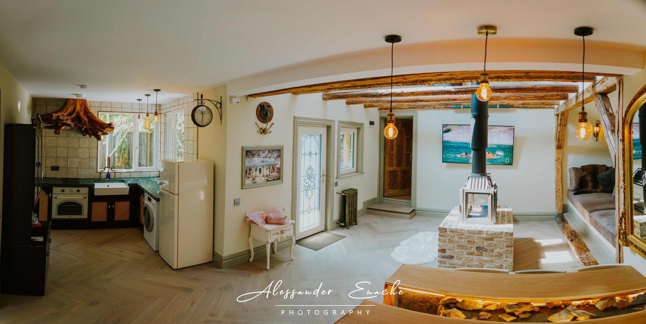 BĂRLOGUL URȘILOR. Fotograf prin #Piatraneamt-Alessander Enache