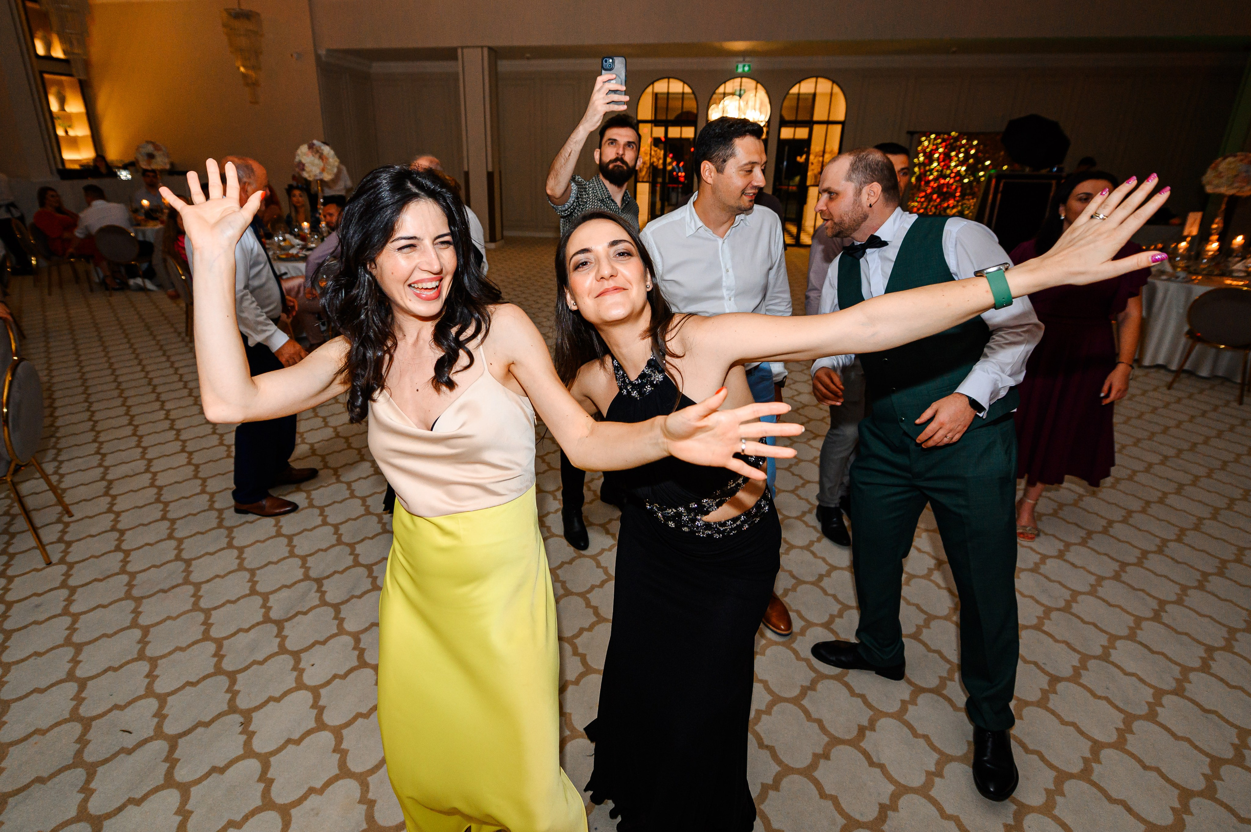 Madalina & Ovidiu. Mugurel Olteanu Fotograf