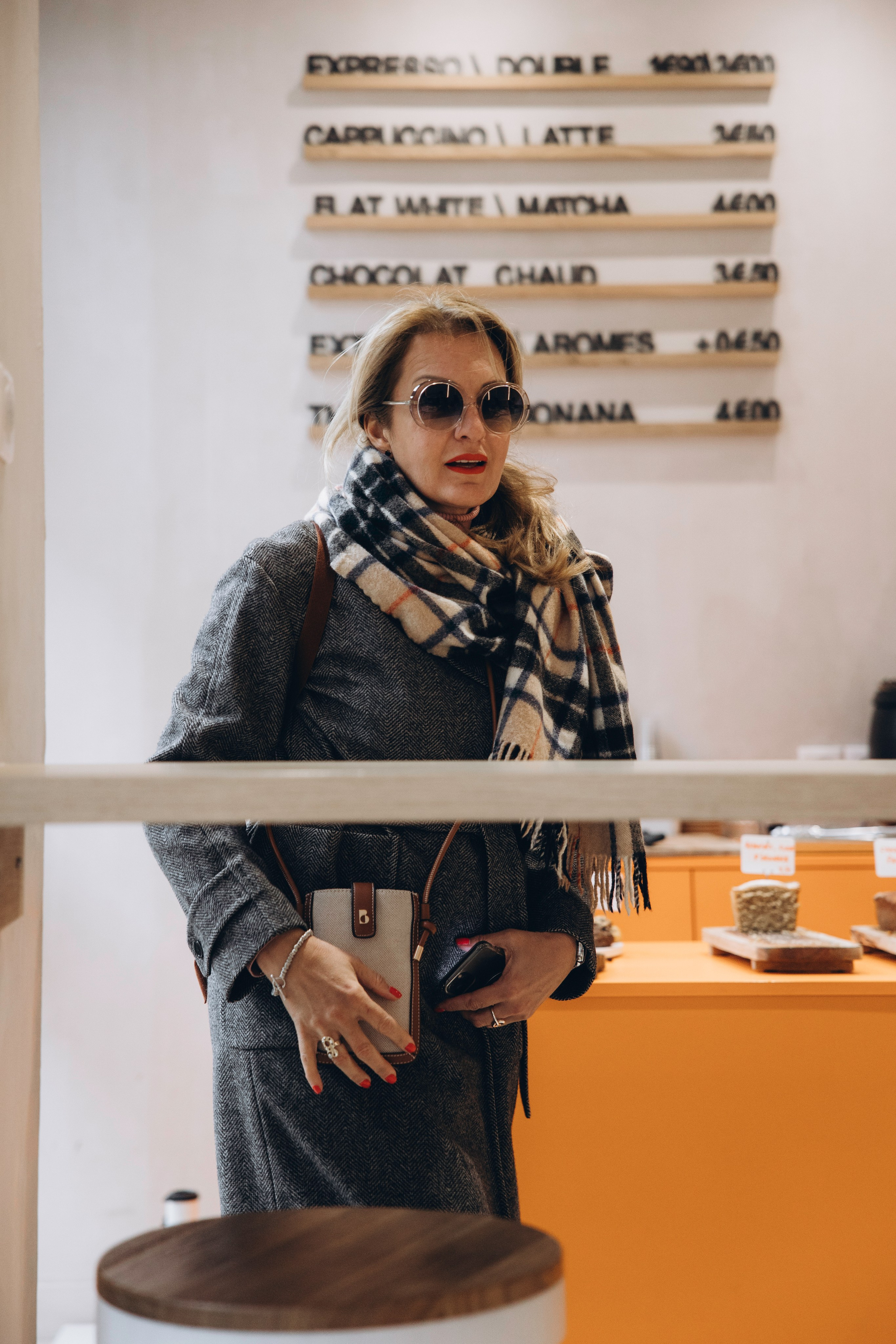 Event photo session for Art brunch Toulouse. Eugenie Smirnova — wedding, corporate and lifestyle photographer in Toulouse and Southwest France