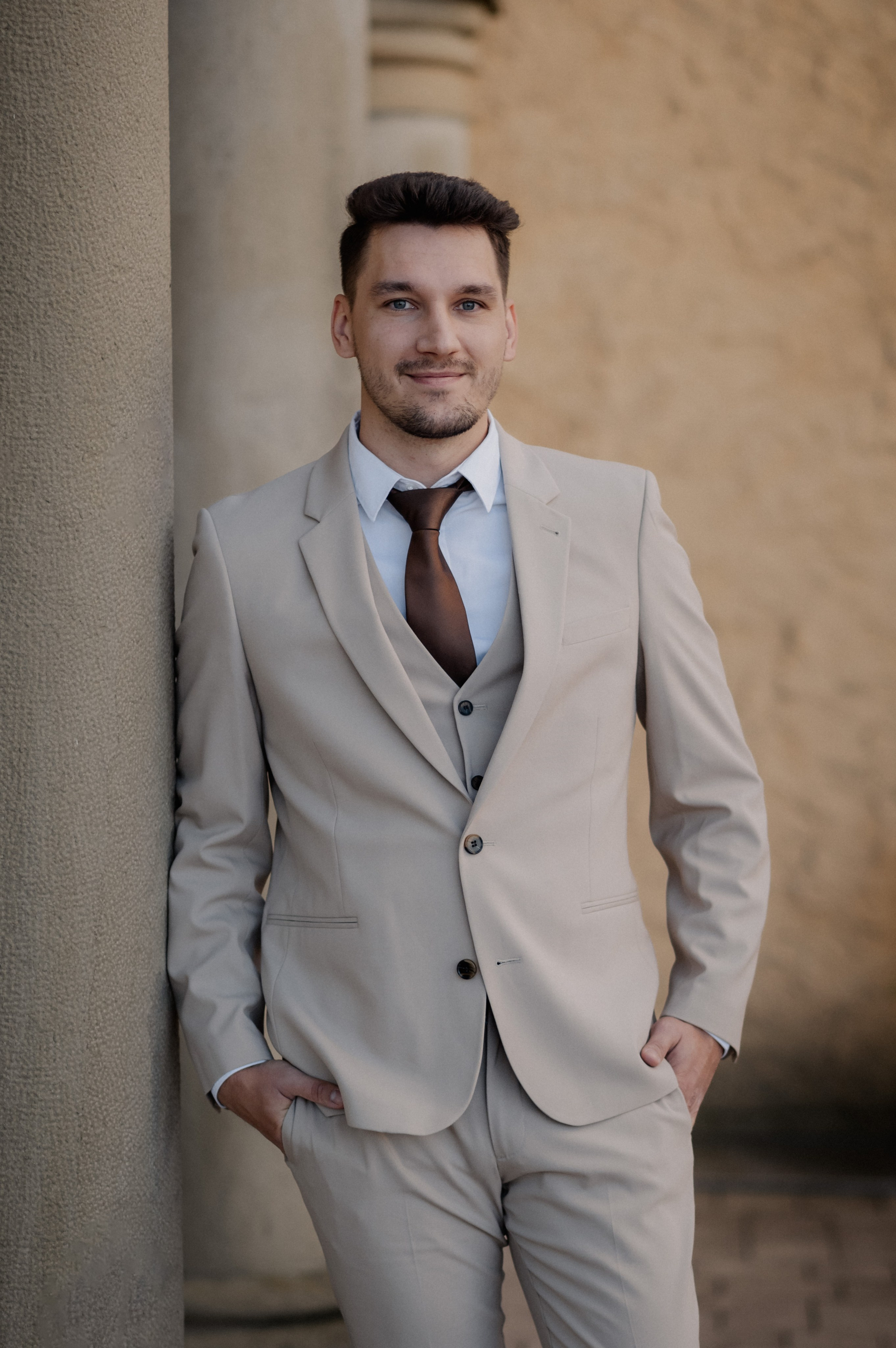 CIVIL WEDDING IN STADTSCHLOSS IN HERRIEDEN. Photographer in Nuremberg Irina Mehnert from Ansbach