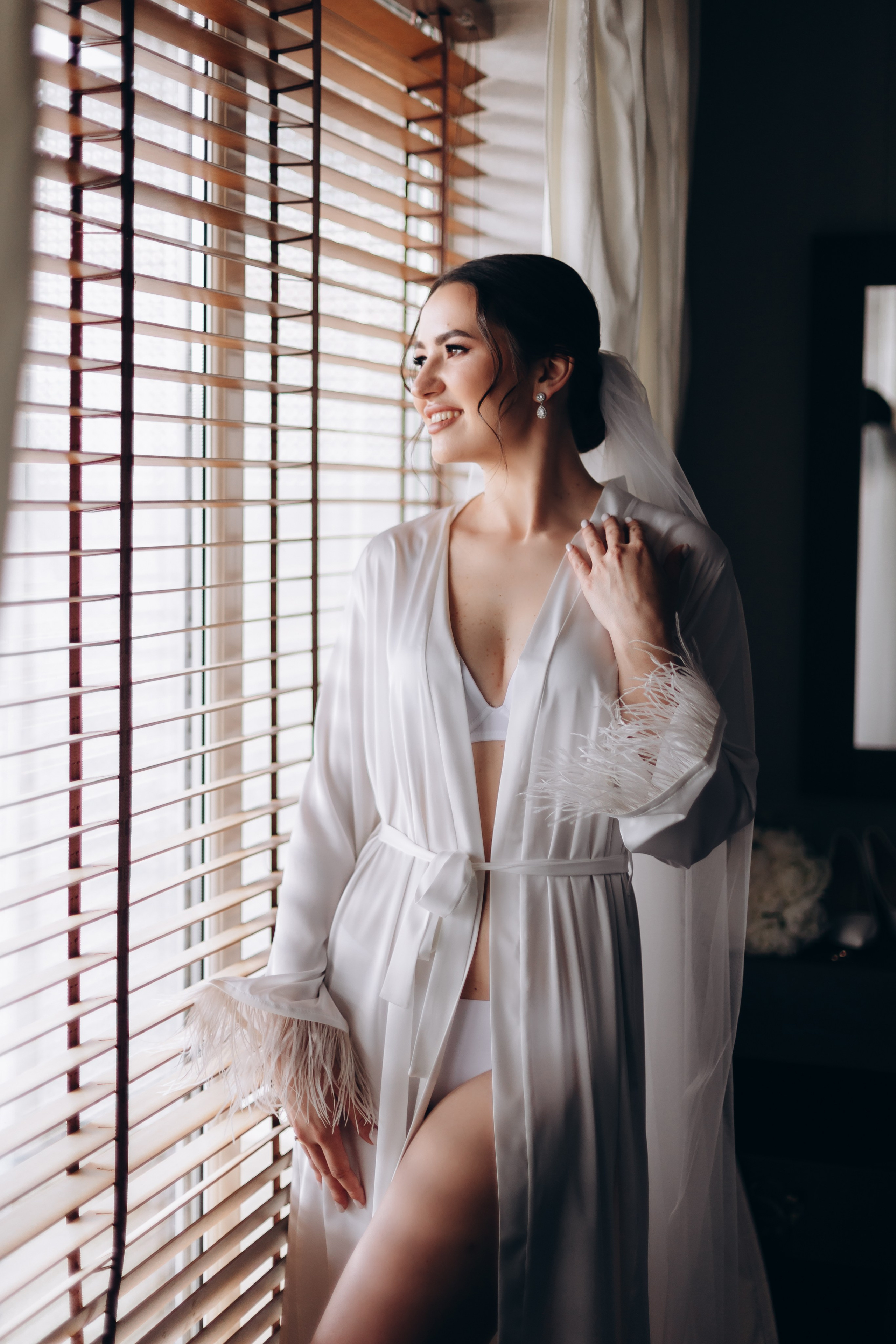 White Wedding. Wedding and Family Photograph