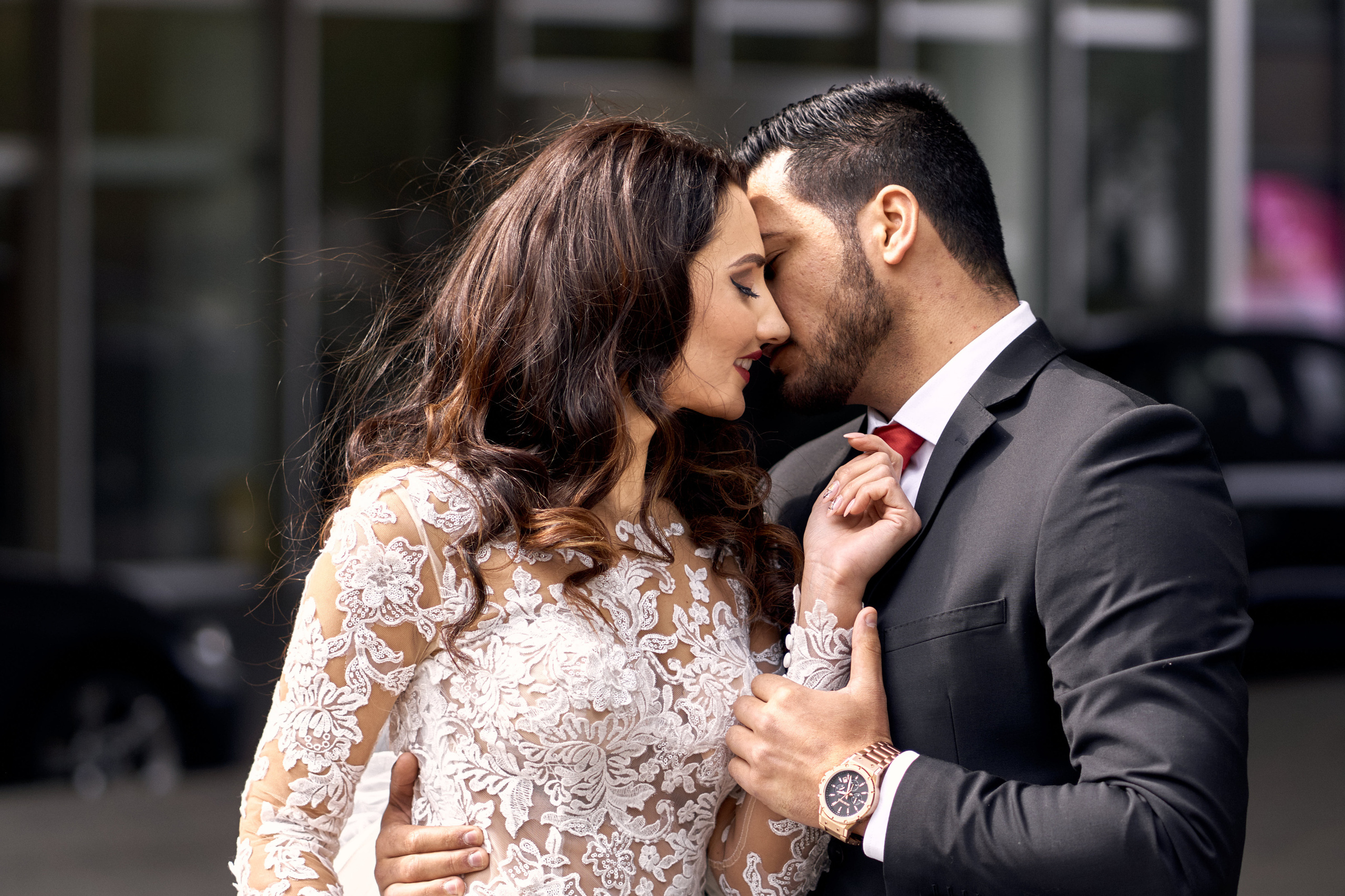 Ein wunderschönes Ehepaar in Frankfurt. Hochzeitsfotograf für Moers, Niederrhein, Düsseldorf, NRW und Deutschland