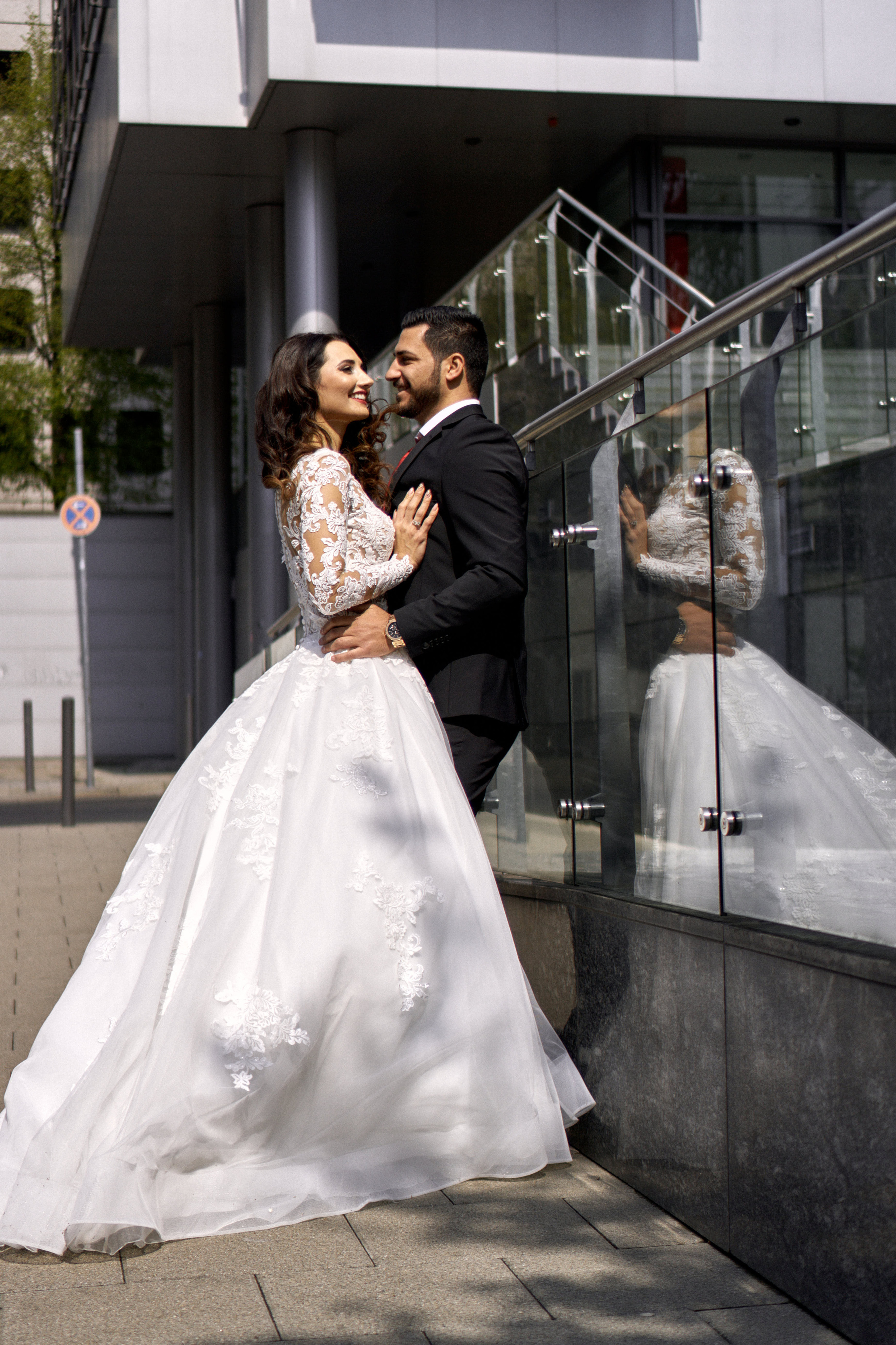 Ein wunderschönes Ehepaar in Frankfurt. Hochzeitsfotograf für Moers, Niederrhein, Düsseldorf, NRW und Deutschland