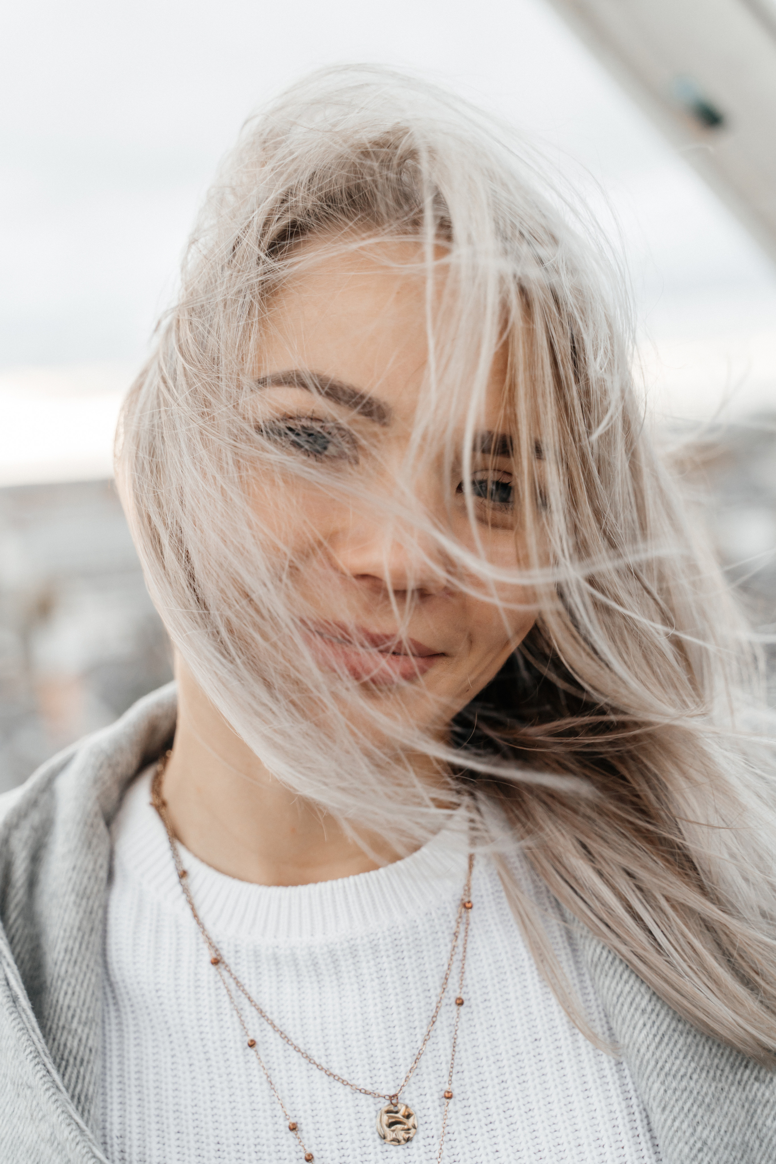 Ein Paarfotoshooting mitten in Köln. Hochzeitsfotograf für Moers, Niederrhein, Düsseldorf, NRW und Deutschland