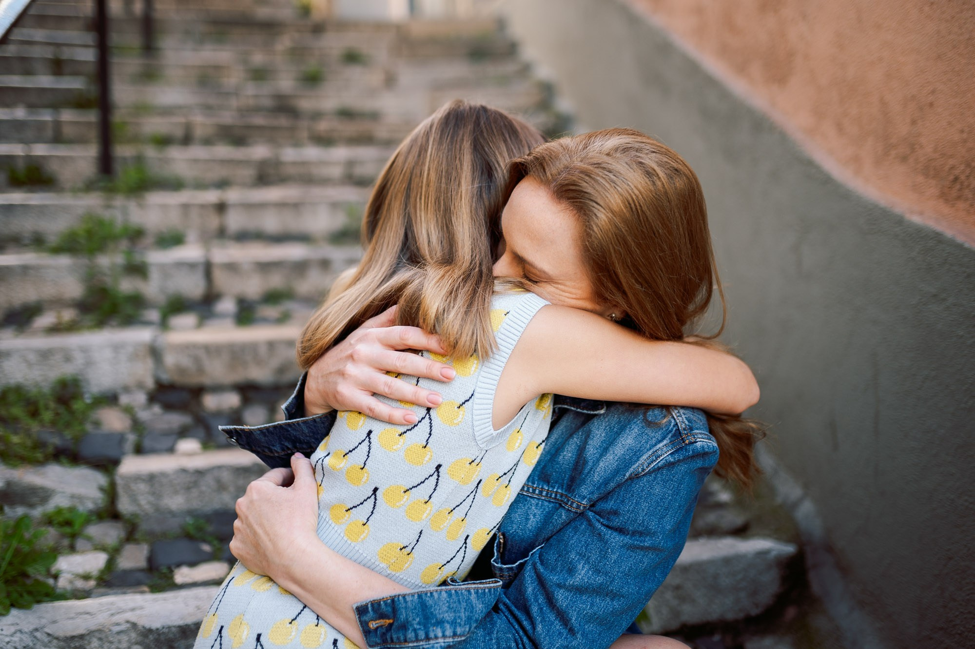 photoshoot in Alfama, Lisbon, фотосессия в Алфаме, Photo shoot for mum and daughter