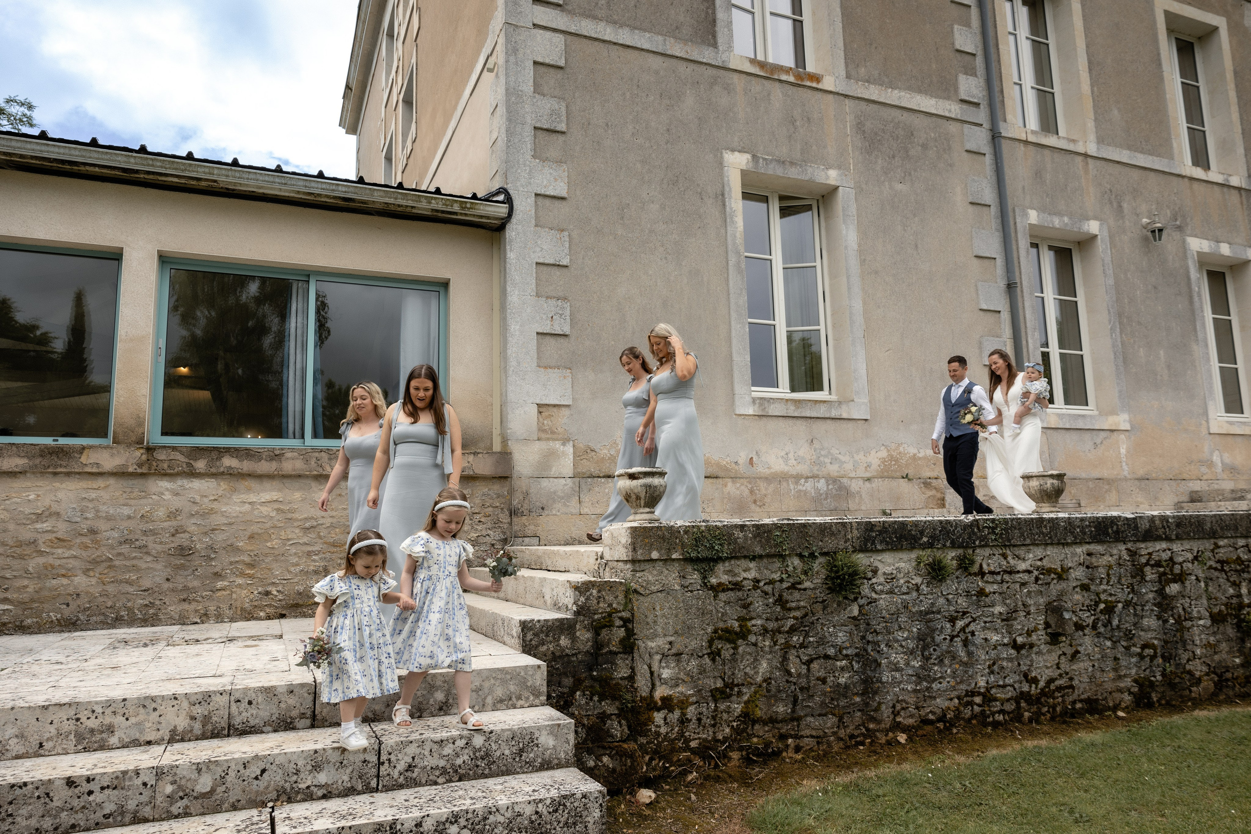 Olivia & Robbie. Wedding in South West of France at Chateau de la Borderie. Benest. Eugenie Smirnova — wedding, corporate and lifestyle photographer in Toulouse and Southwest France