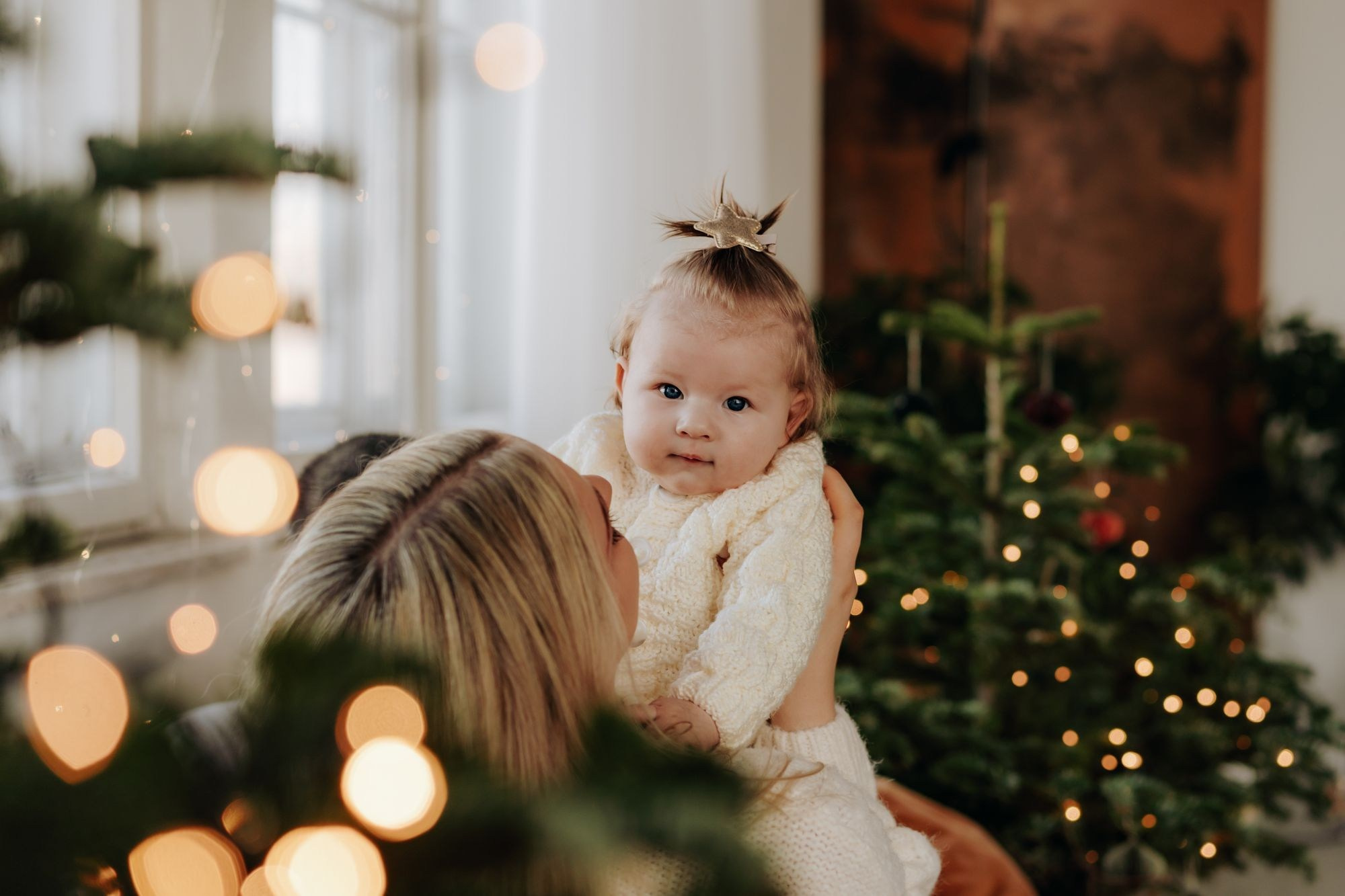 Minimalistyczne sesje świąteczne. Fotograf ślubny & lifestyle Gdańsk, Karolina Baczewska