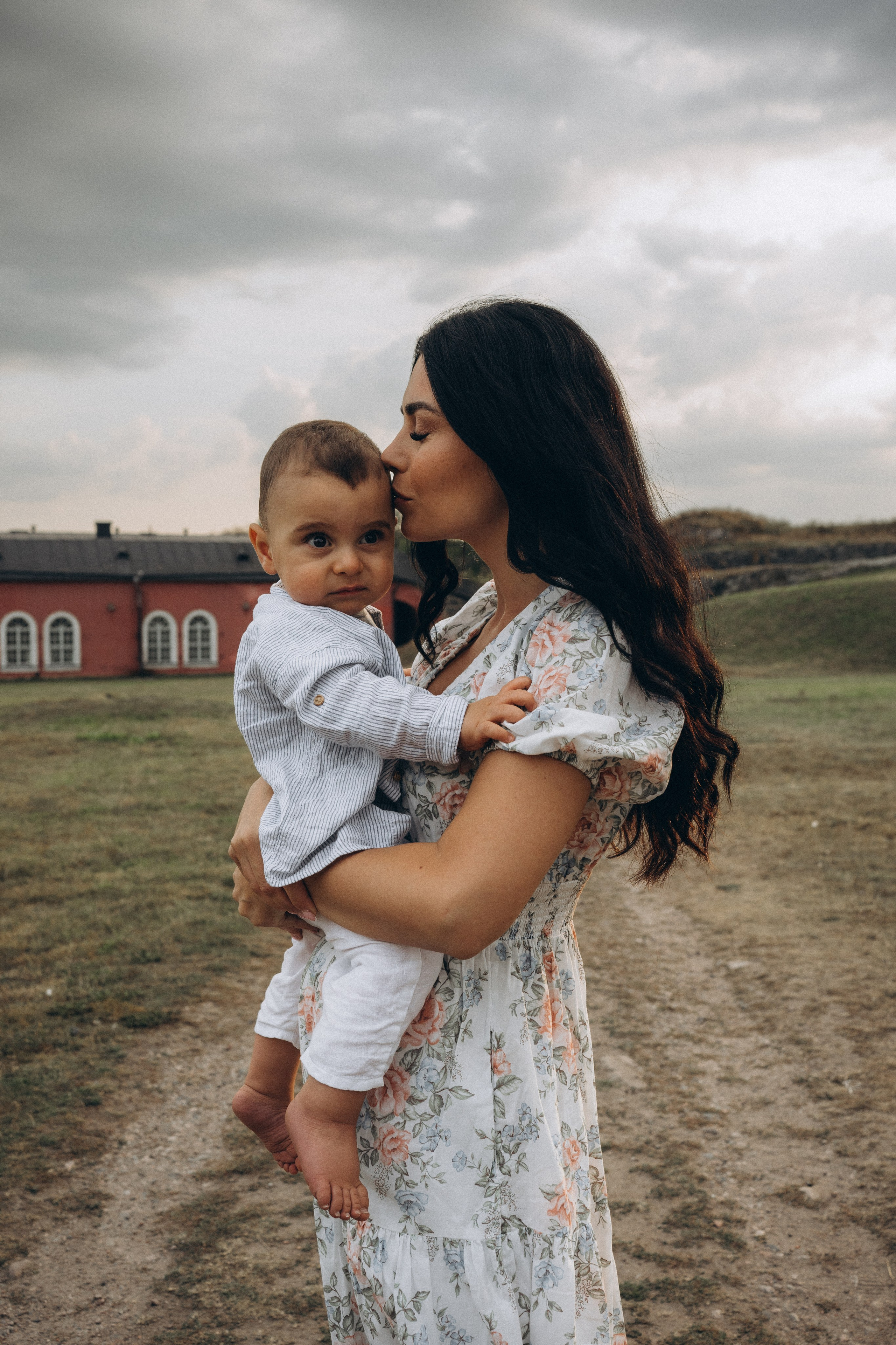 Summer. Wedding and portrait photographer in Helsinki Vickan O