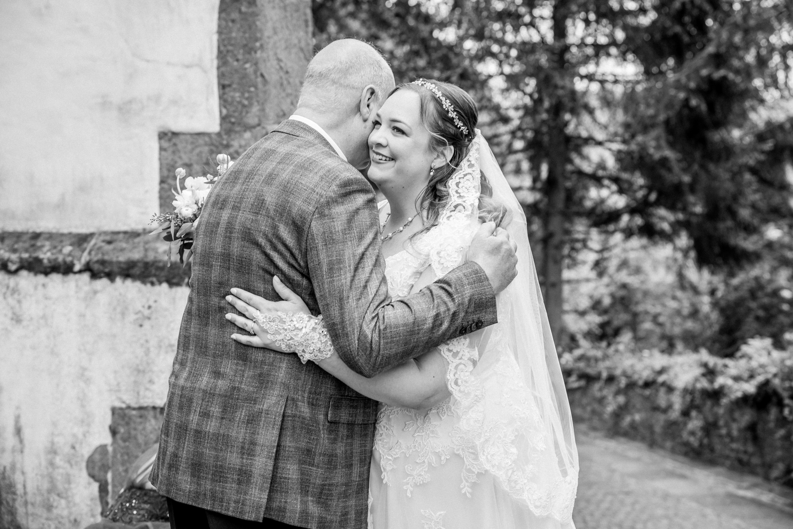 Kirchliche Trauung in Oerlinghausen. Hochzeitfotograf in Bielefeld