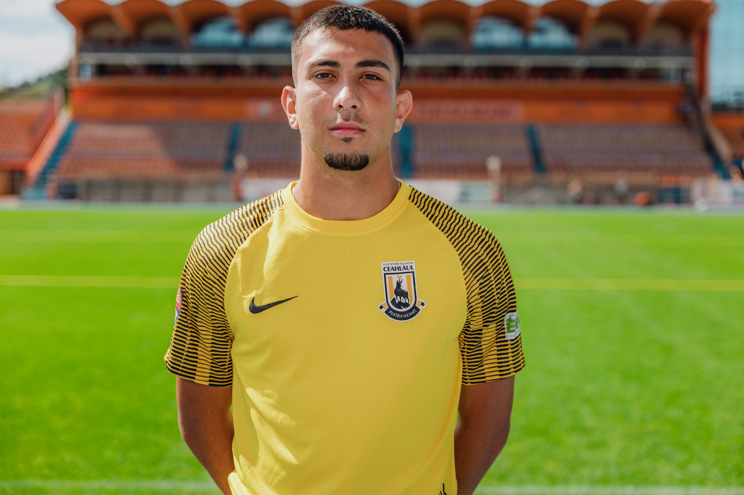 Folha. Dragosbaciuartphotographer