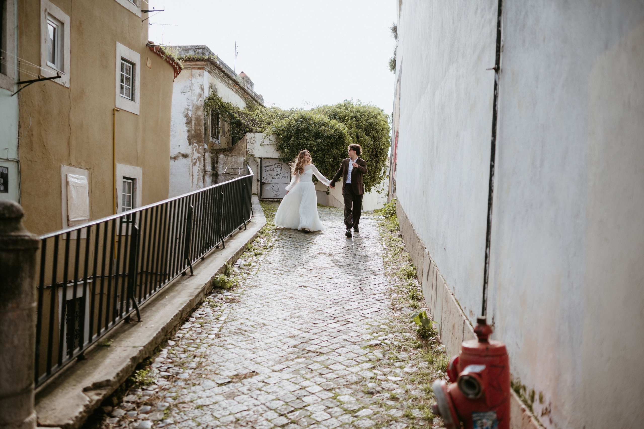 Ședință foto romantică în Lisabona – Inspirație pentru fotografiile de nuntă. Valentin Melen - fotograf de nunta 🤍