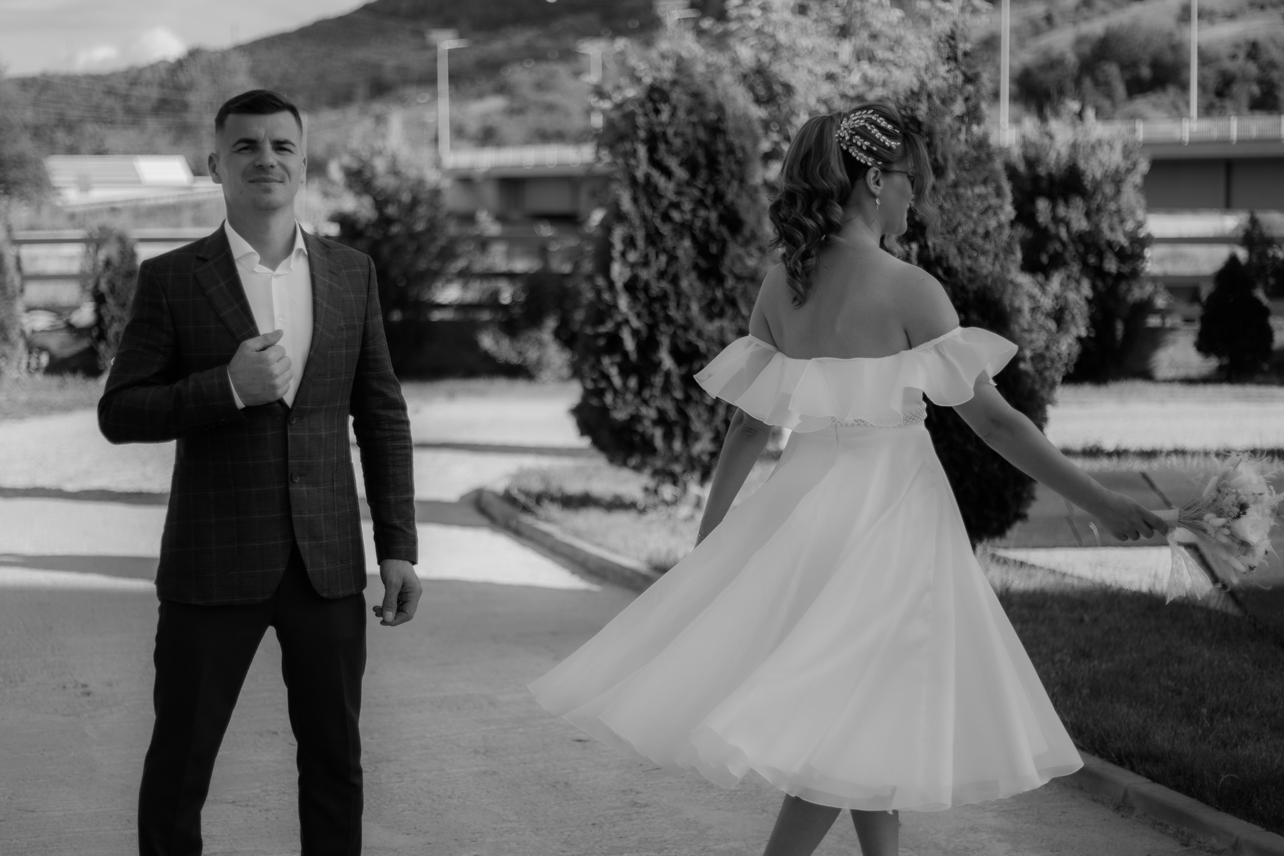 Oana & Vasile. Fotograf si videograf — evenimente si studio