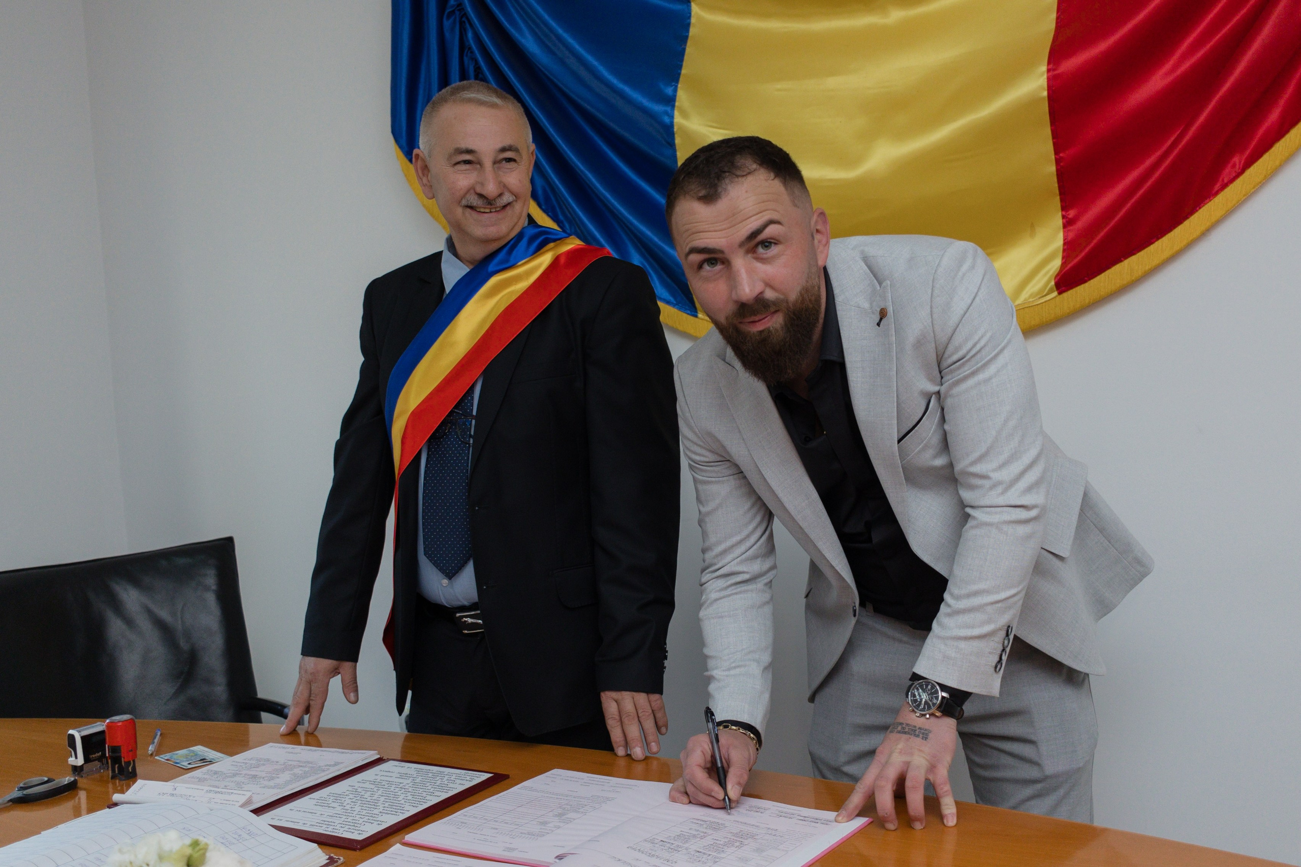 Madalina & Alin. Fotograf si videograf — evenimente si studio