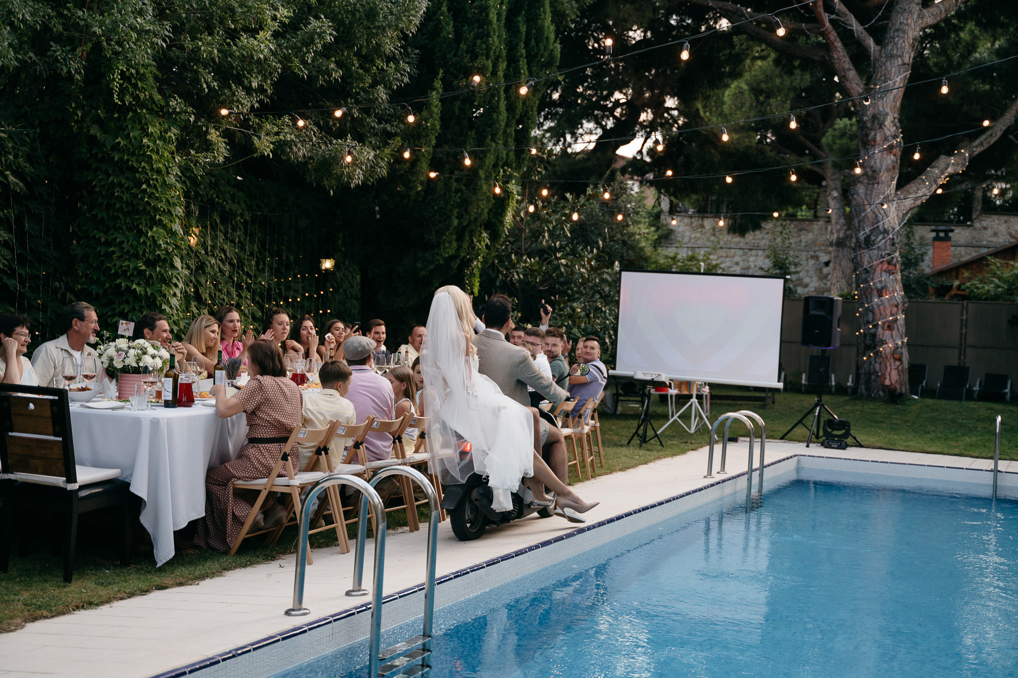 A Fire in the Pool. Wedding photograper — Alex Popov photography Germany, Switzerland, Italy, France. Based in Stuttgart