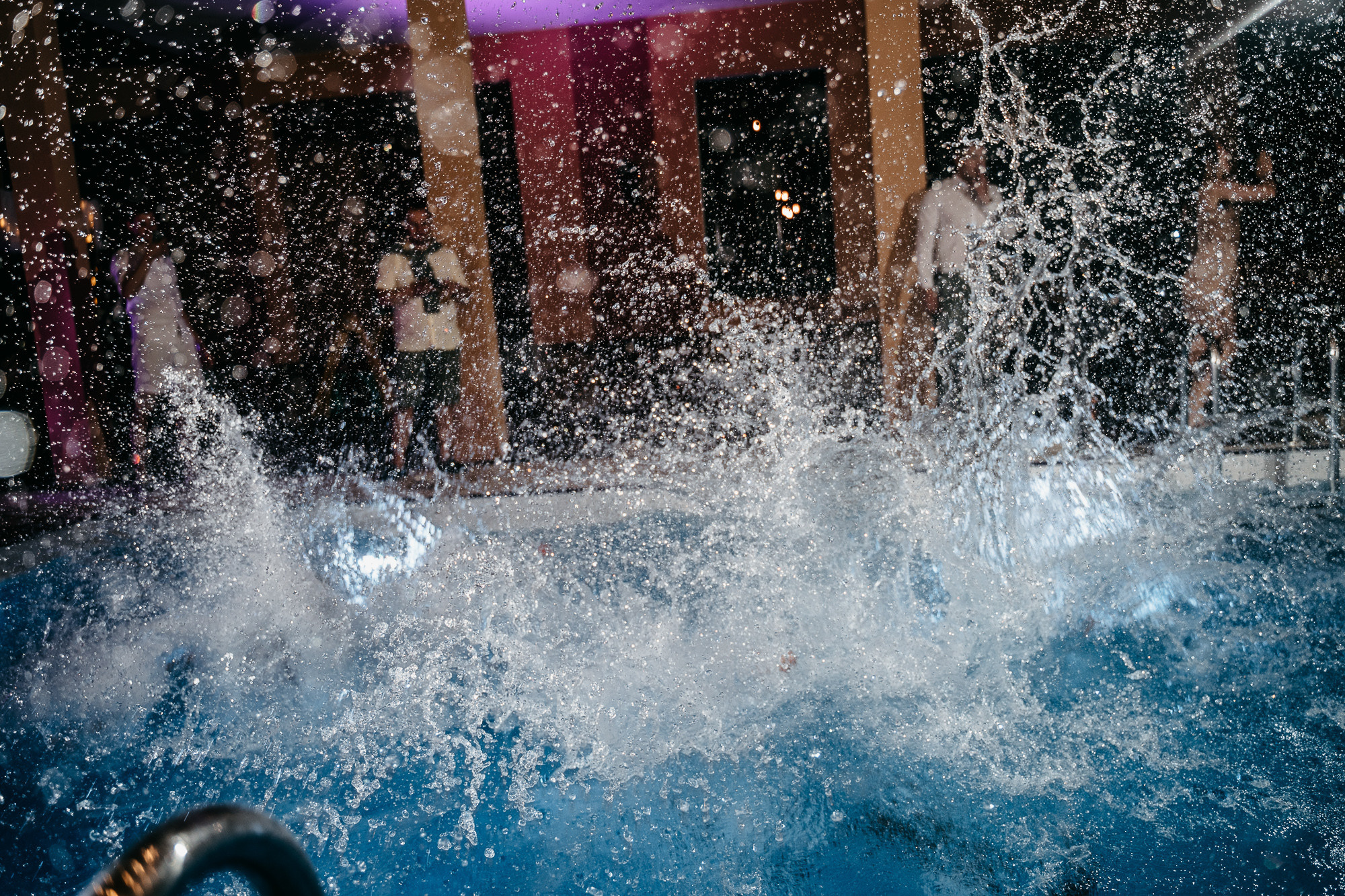 A Fire in the Pool. Wedding photograper — Alex Popov photography Germany, Switzerland, Italy, France. Based in Stuttgart