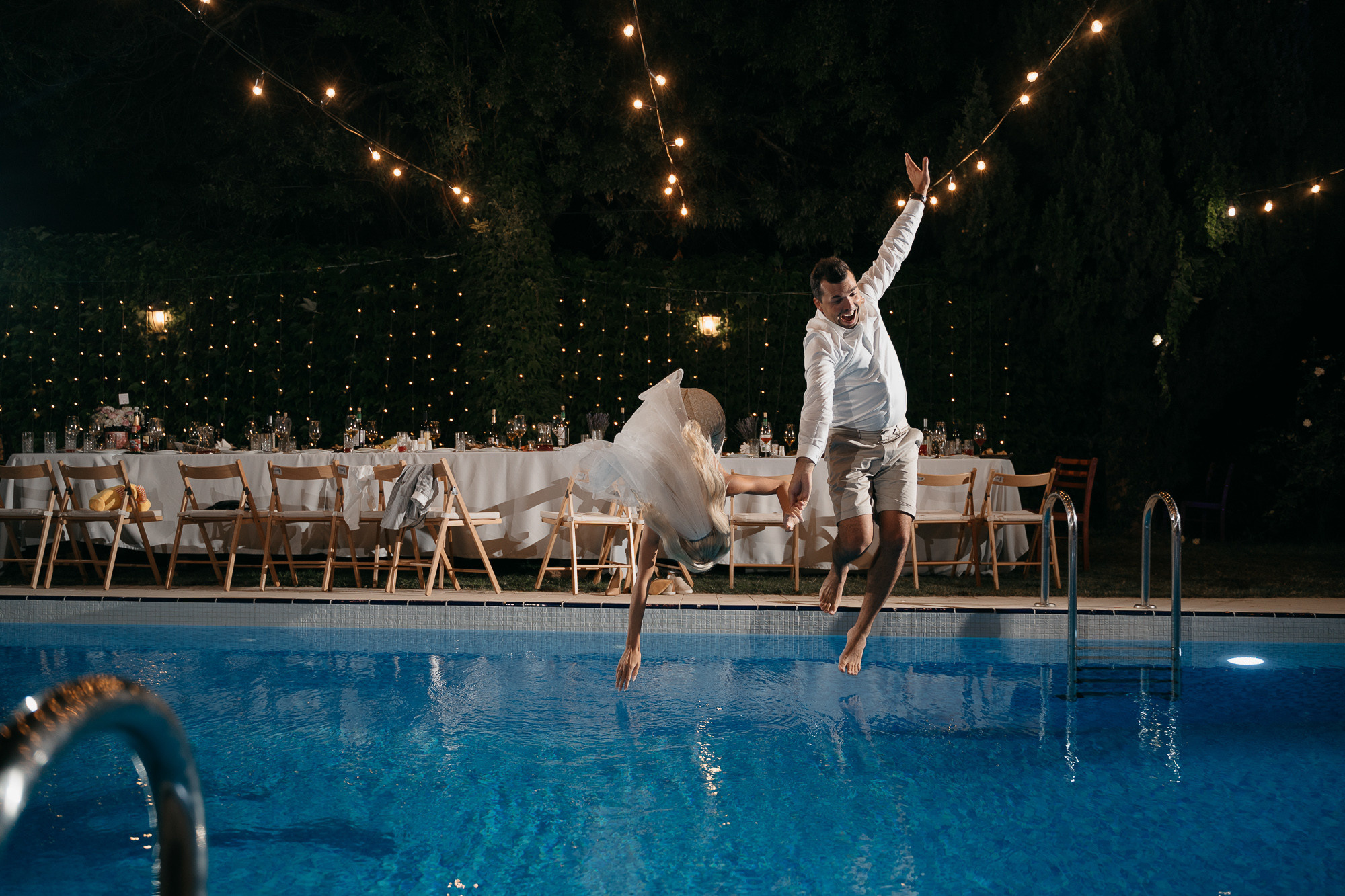 A Fire in the Pool. Wedding photograper — Alex Popov photography Germany, Switzerland, Italy, France. Based in Stuttgart