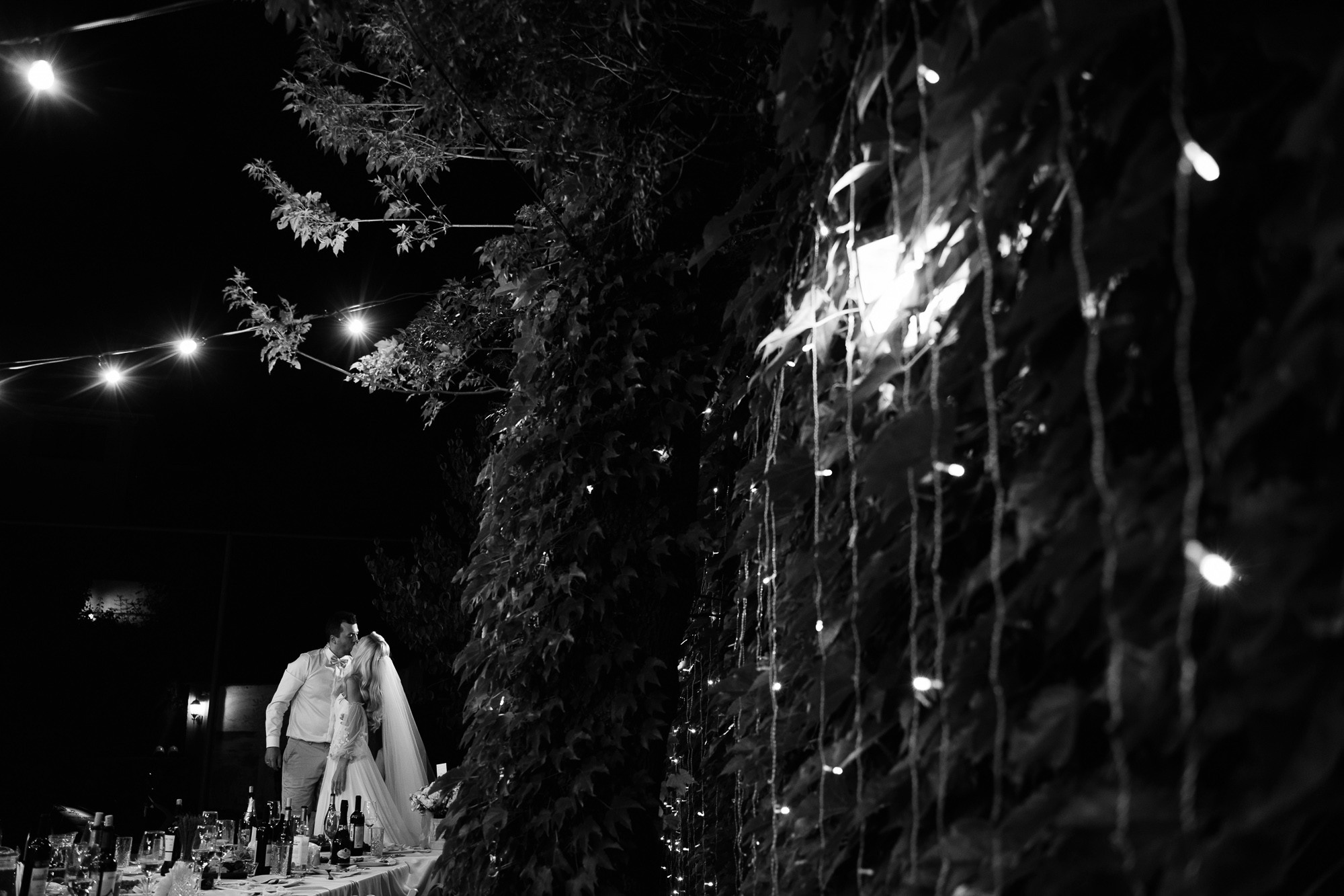 A Fire in the Pool. Wedding photograper — Alex Popov photography Germany, Switzerland, Italy, France. Based in Stuttgart