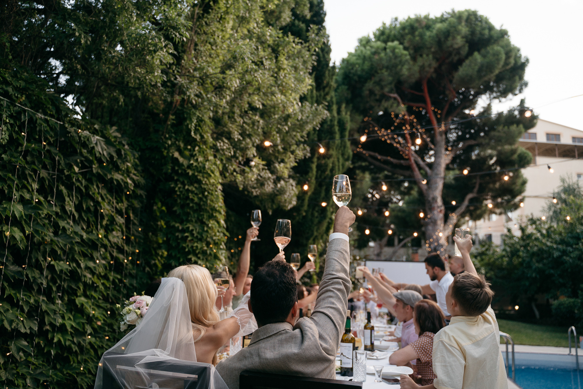 A Fire in the Pool. Wedding photograper — Alex Popov photography Germany, Switzerland, Italy, France. Based in Stuttgart