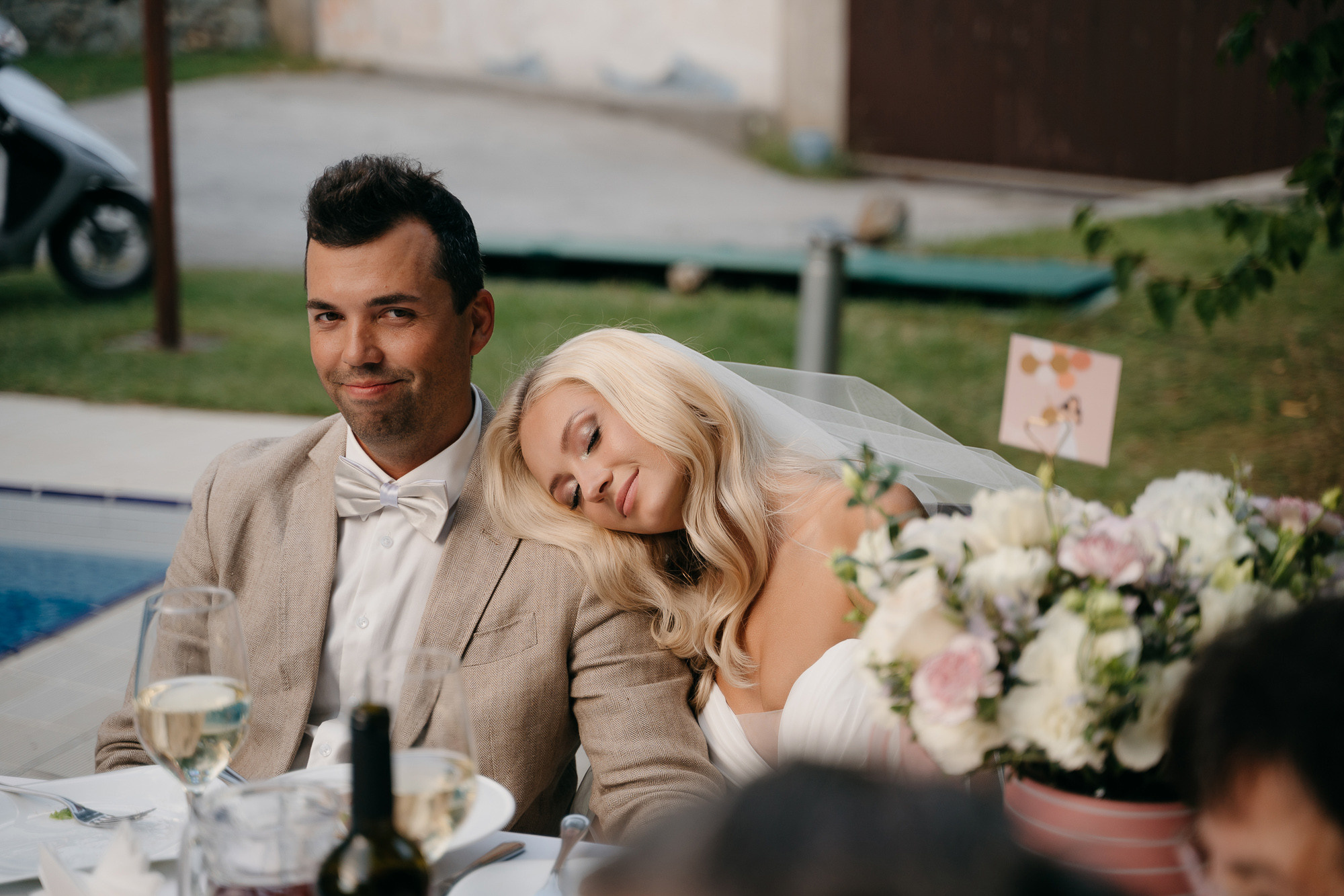 A Fire in the Pool. Wedding photograper — Alex Popov photography Germany, Switzerland, Italy, France. Based in Stuttgart
