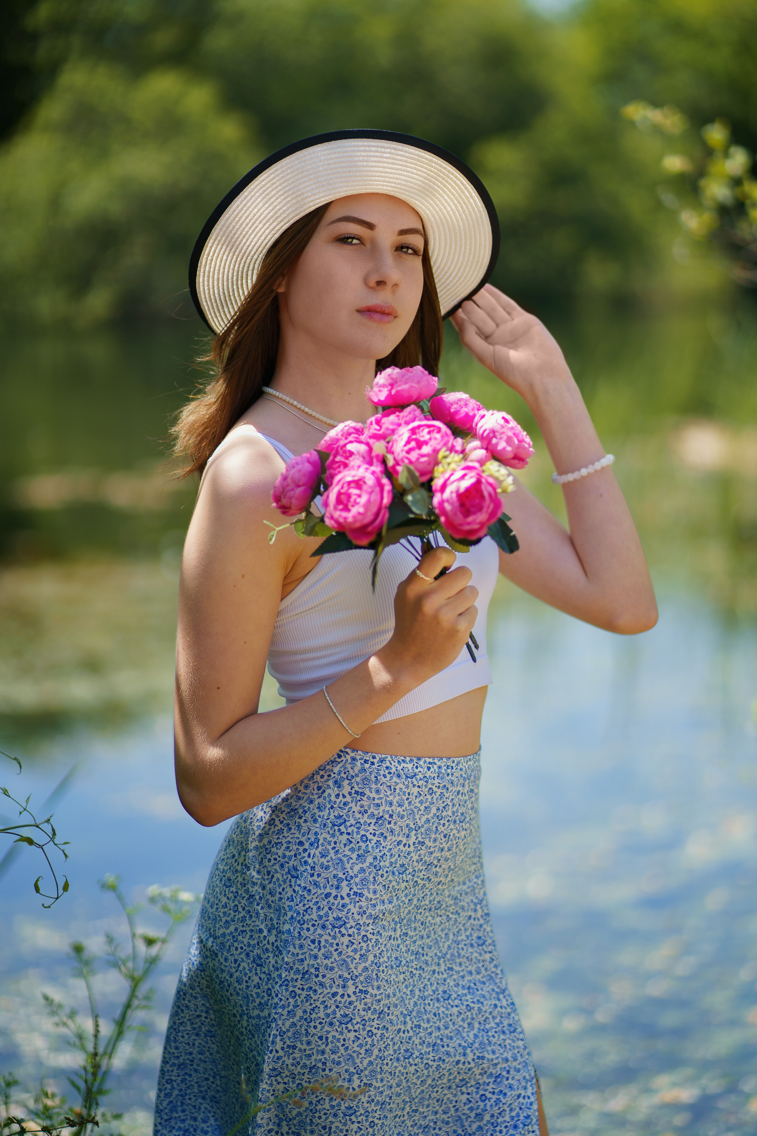 Summer, peonies, river. Jelena Upleja children and family photographer in Bognor Regis