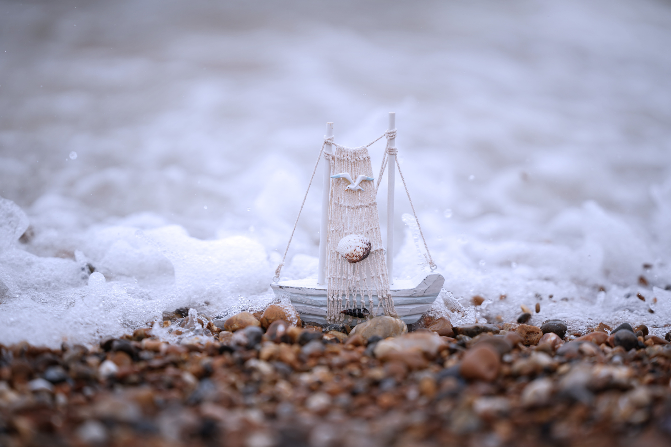 Family walk in the seaside. Jelena Upleja children and family photographer in Bognor Regis