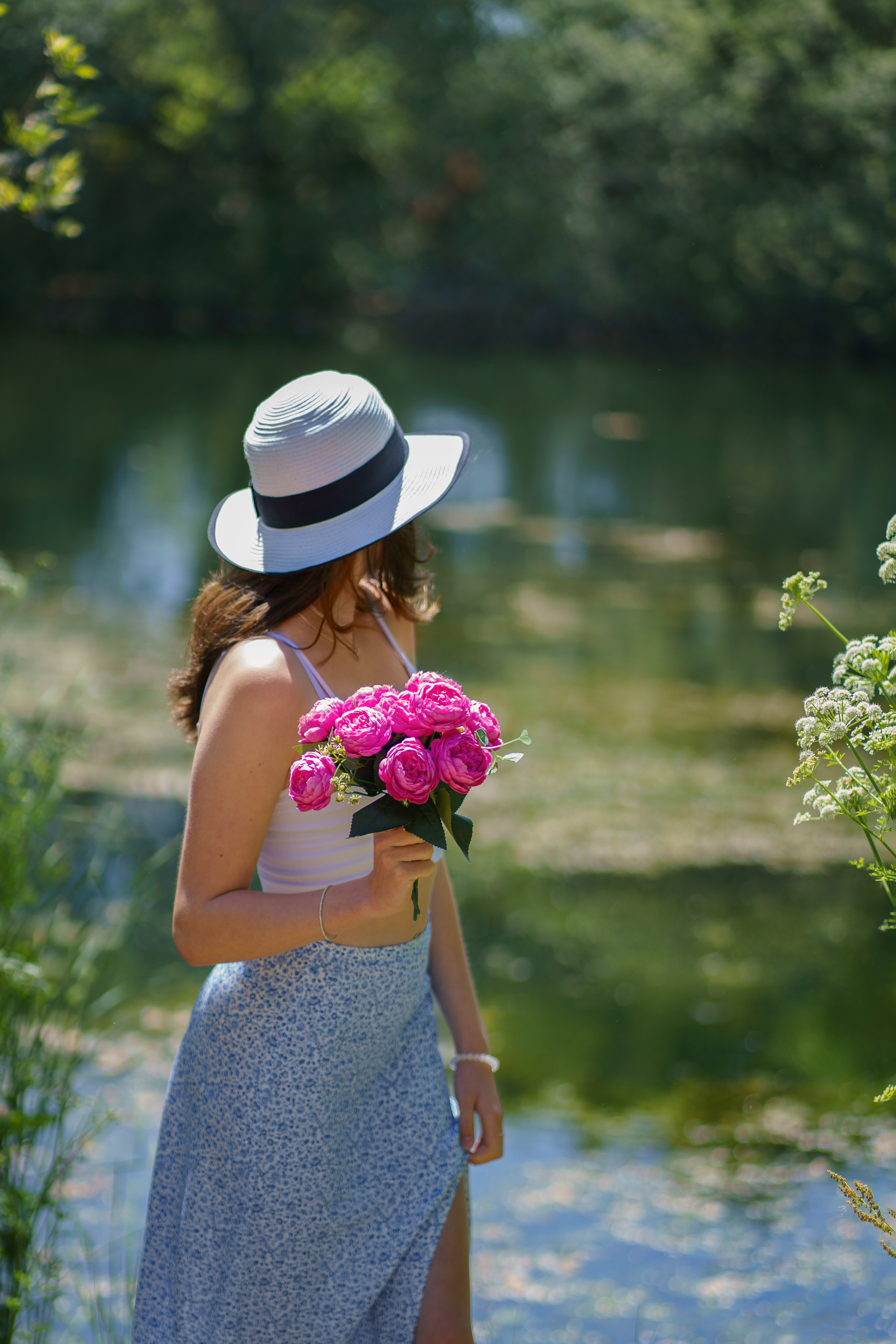 Summer, peonies, river. Jelena Upleja children and family photographer in Bognor Regis