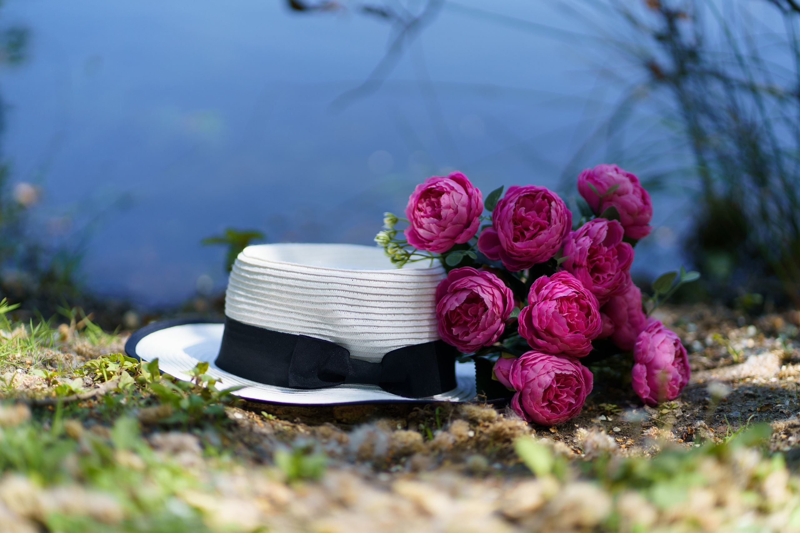 Summer, peonies, river. Jelena Upleja children and family photographer in Bognor Regis
