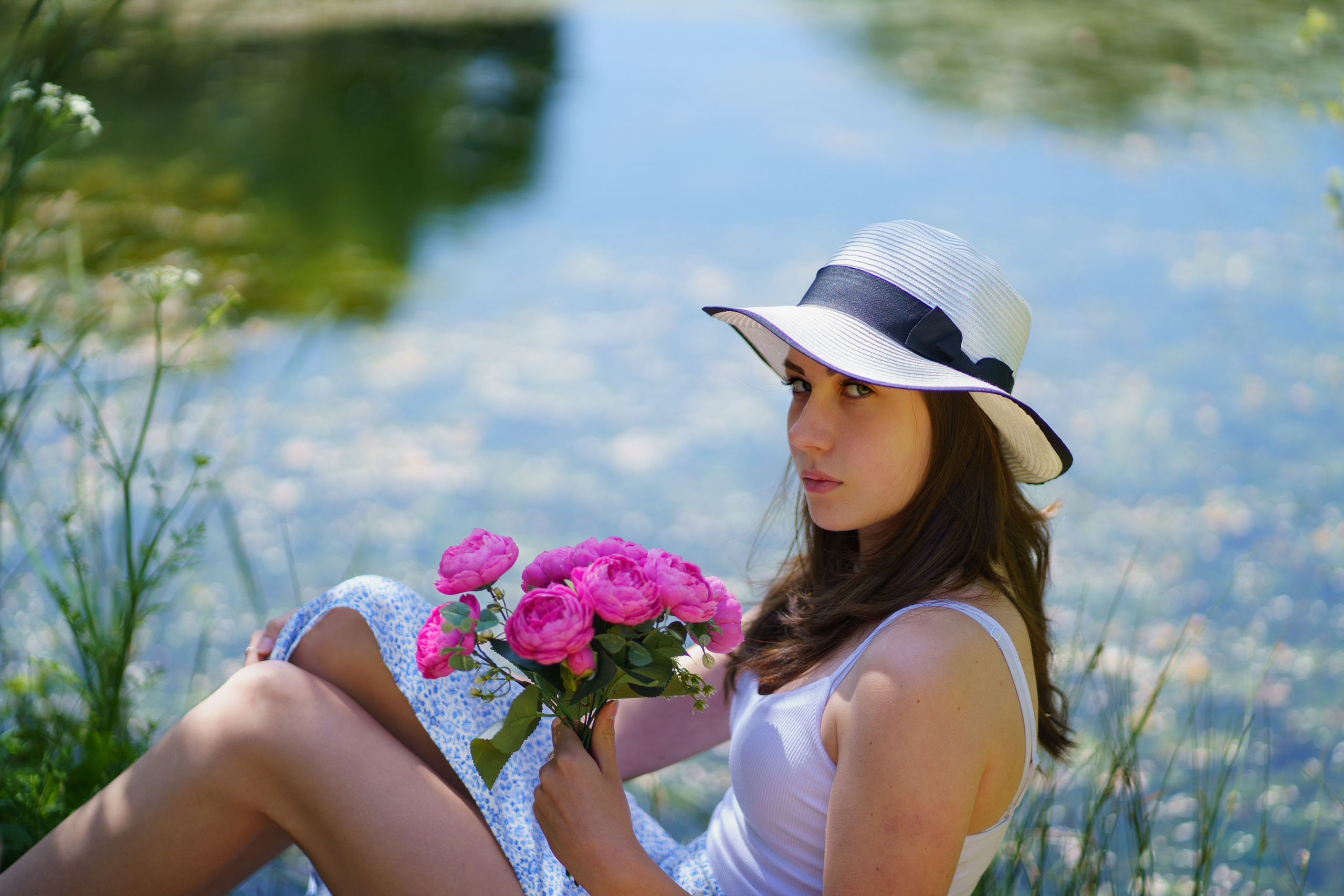 Summer, peonies, river. Jelena Upleja children and family photographer in Bognor Regis